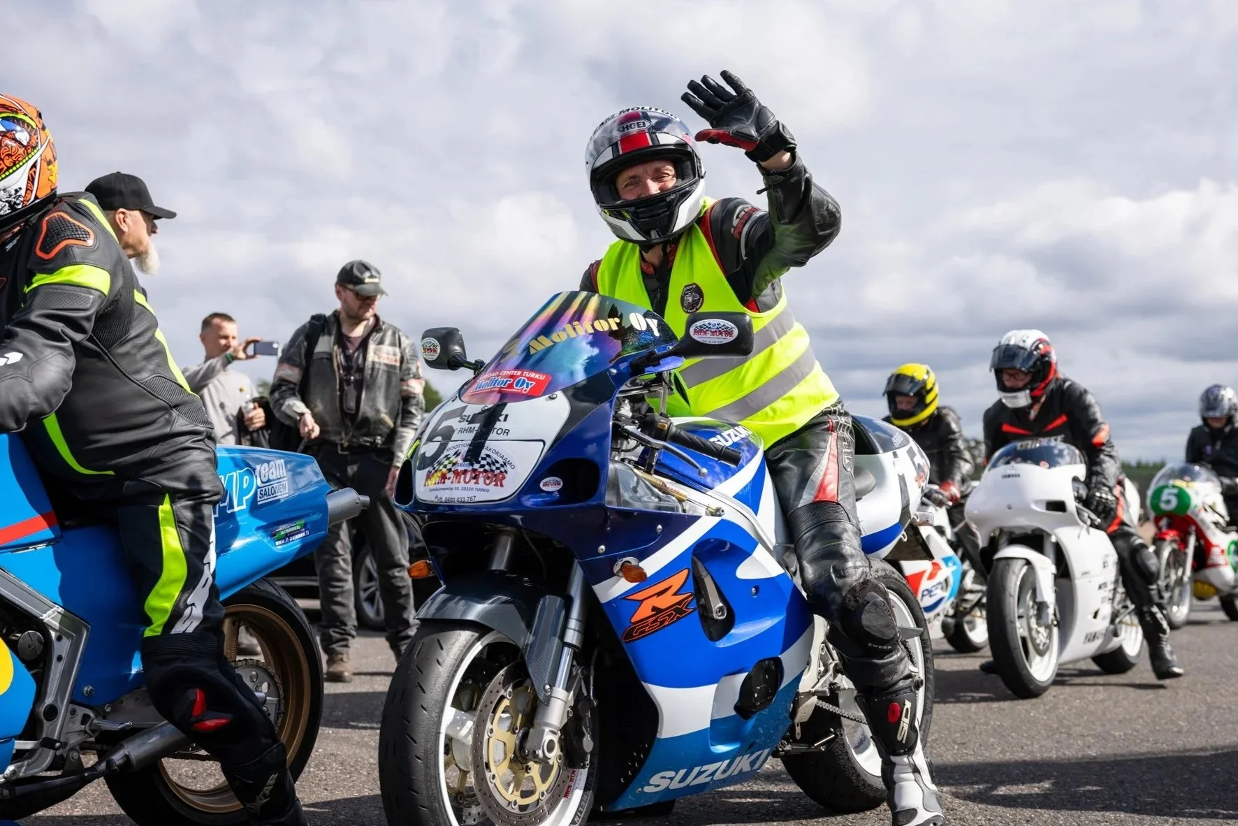 pyynikinajot-alastaro-moottorirata-tapahtumakuvaus-urheilukuvaus-pirjo-tuominen-21.jpg