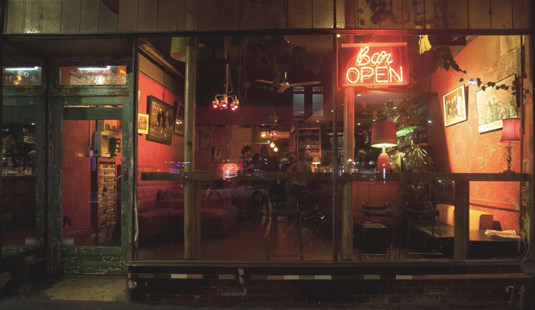 Bar Open