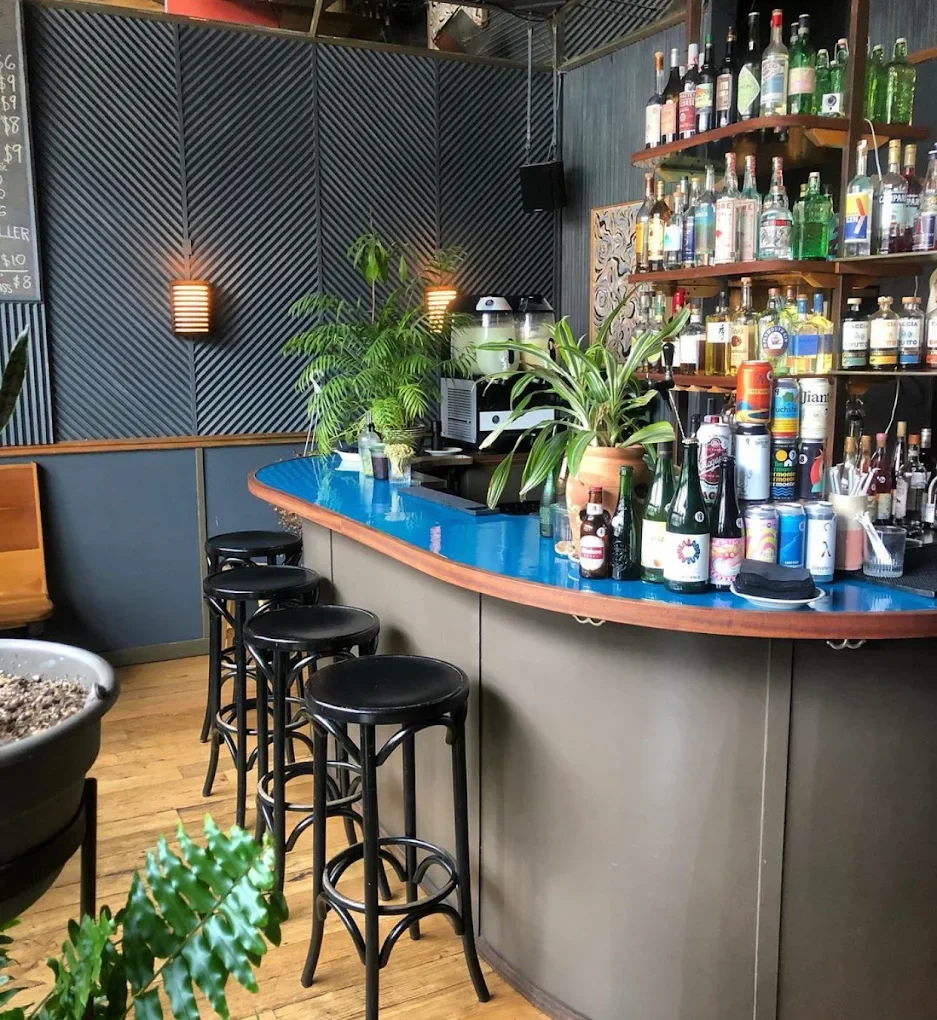 nyc venue breaking sound live music