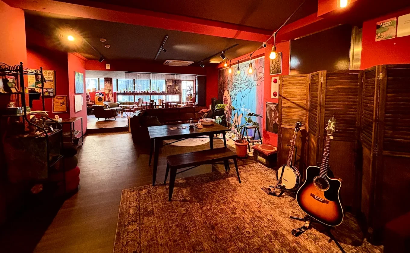 Retronym Livehouse and Art Studio
