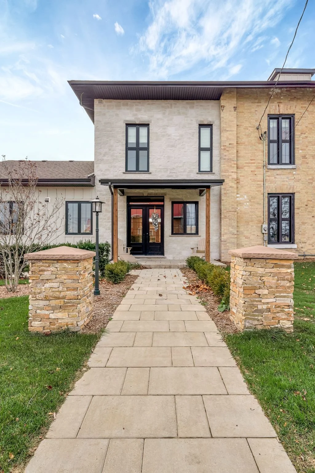  110-88 Bridge St, Prince Edward, ON.jpg