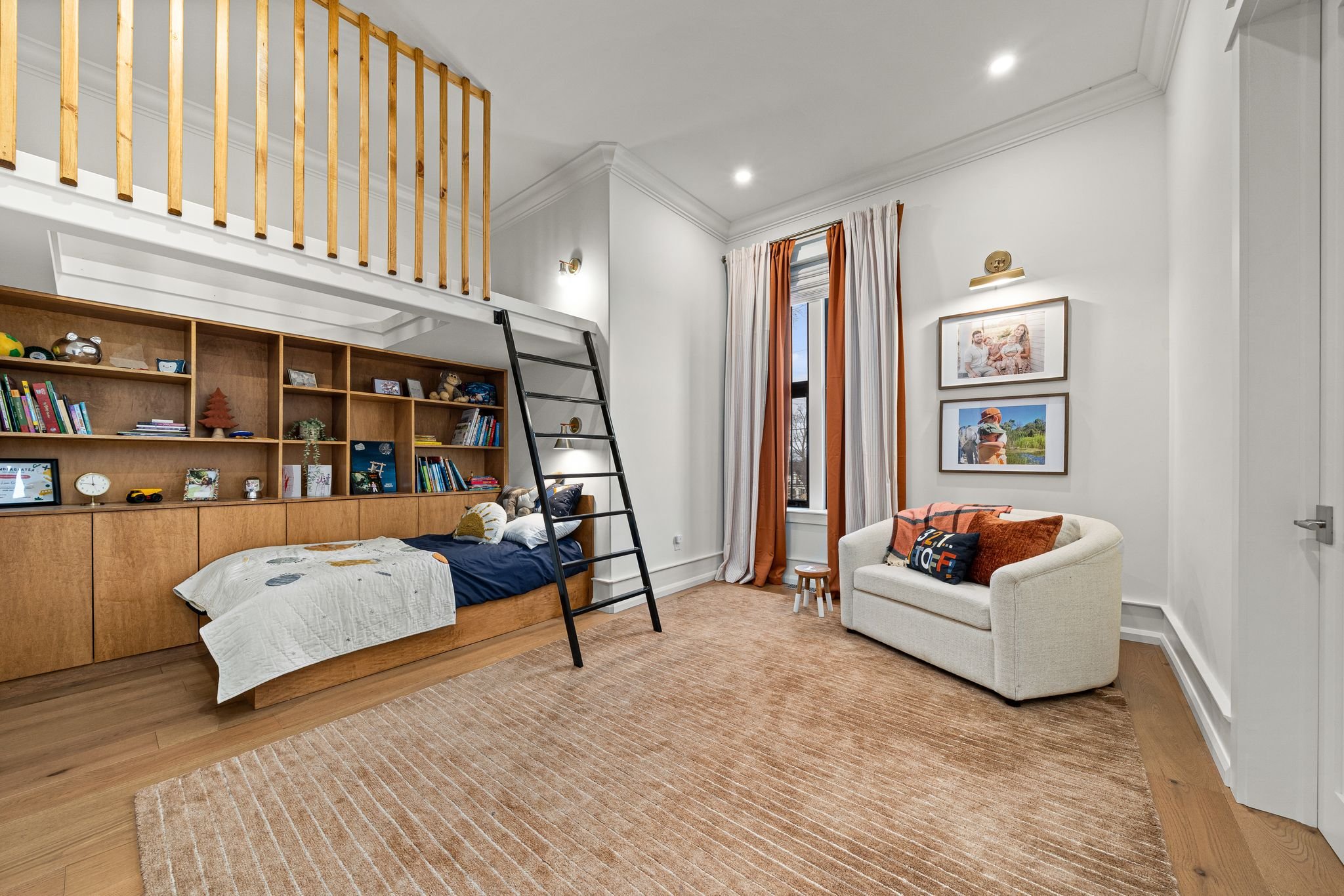  94-88 Bridge St, Prince Edward, ON.jpg