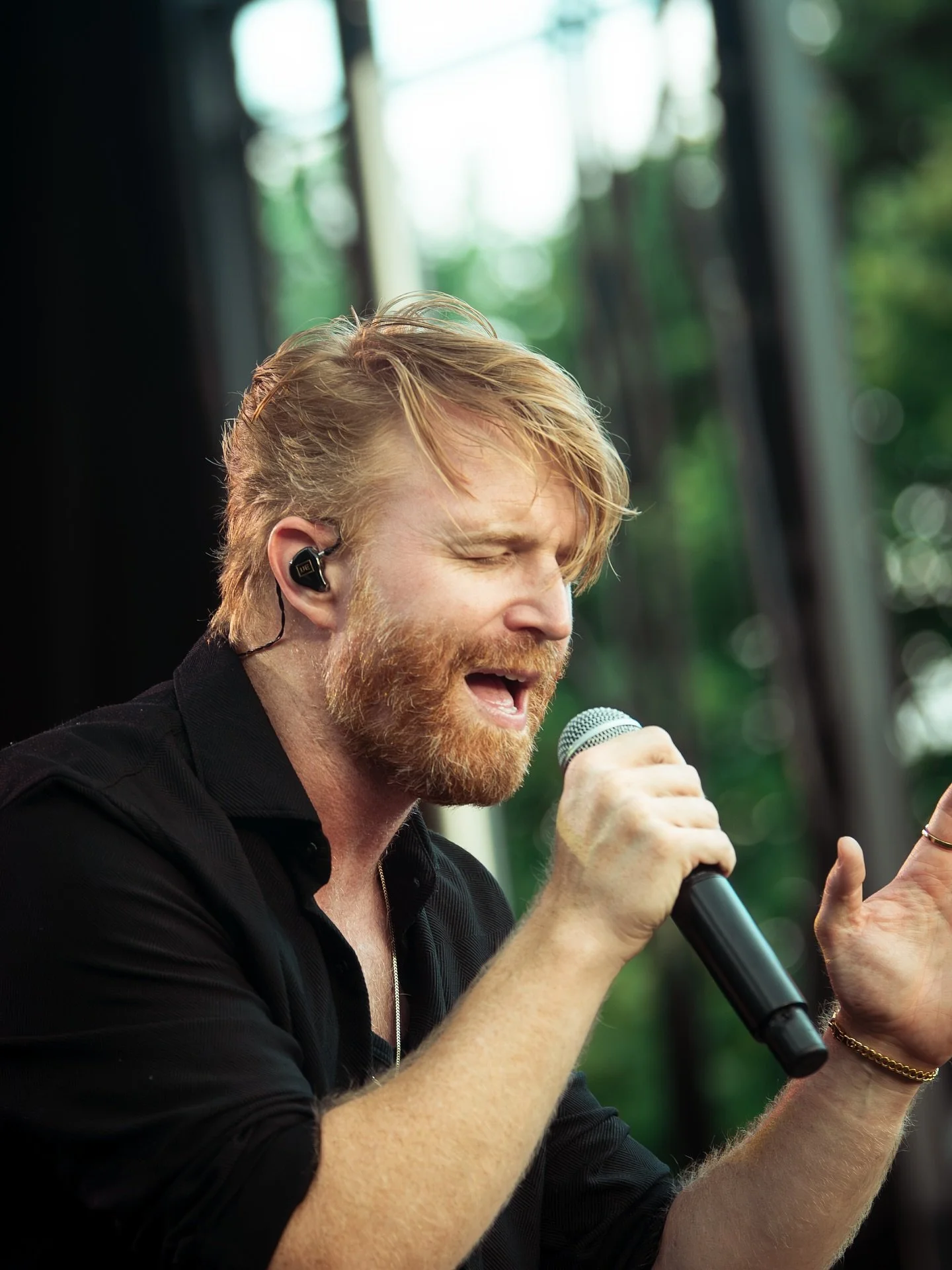 &ldquo;Tonight we&rsquo;re going to dance our pain away&rdquo; &mdash; and we did. 💃🕺

Check the full gallery and review of The Strike on our website. Link in bio! 

📝: @musically_brittany 
📸: @everly_photo 
.
.
.
.
.

#livemusic #thestrike #rock