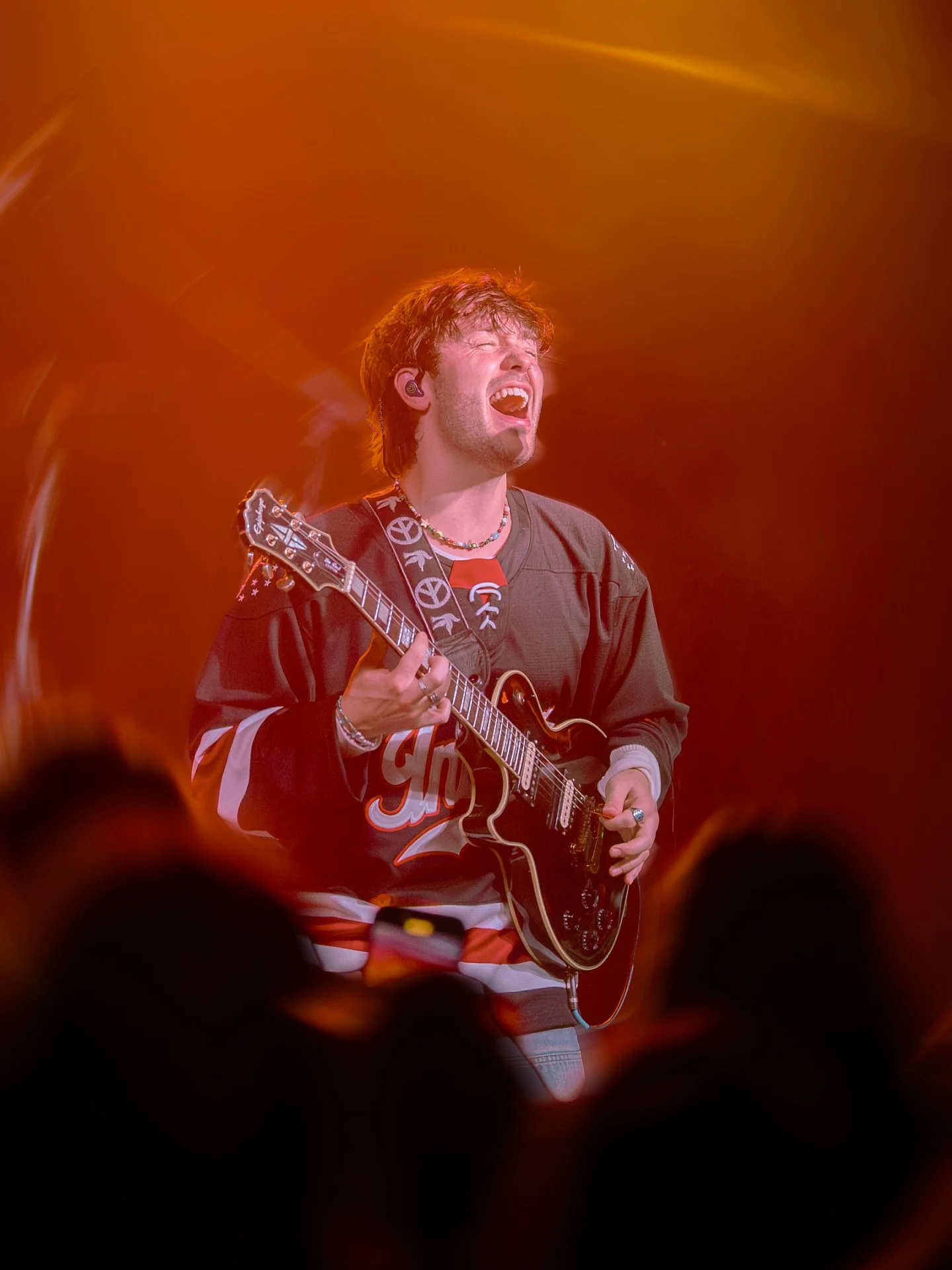 Christian French Presents: The Nostalgia Tapes 📼✨

Check out the full gallery and review of @christianfrench show in Indianapolis, IN on our website. Link in bio!

📝: @musically_brittany 
📸: @everly_photo 
.
.
.
.
.
#christianfrench &nbsp;#livemus