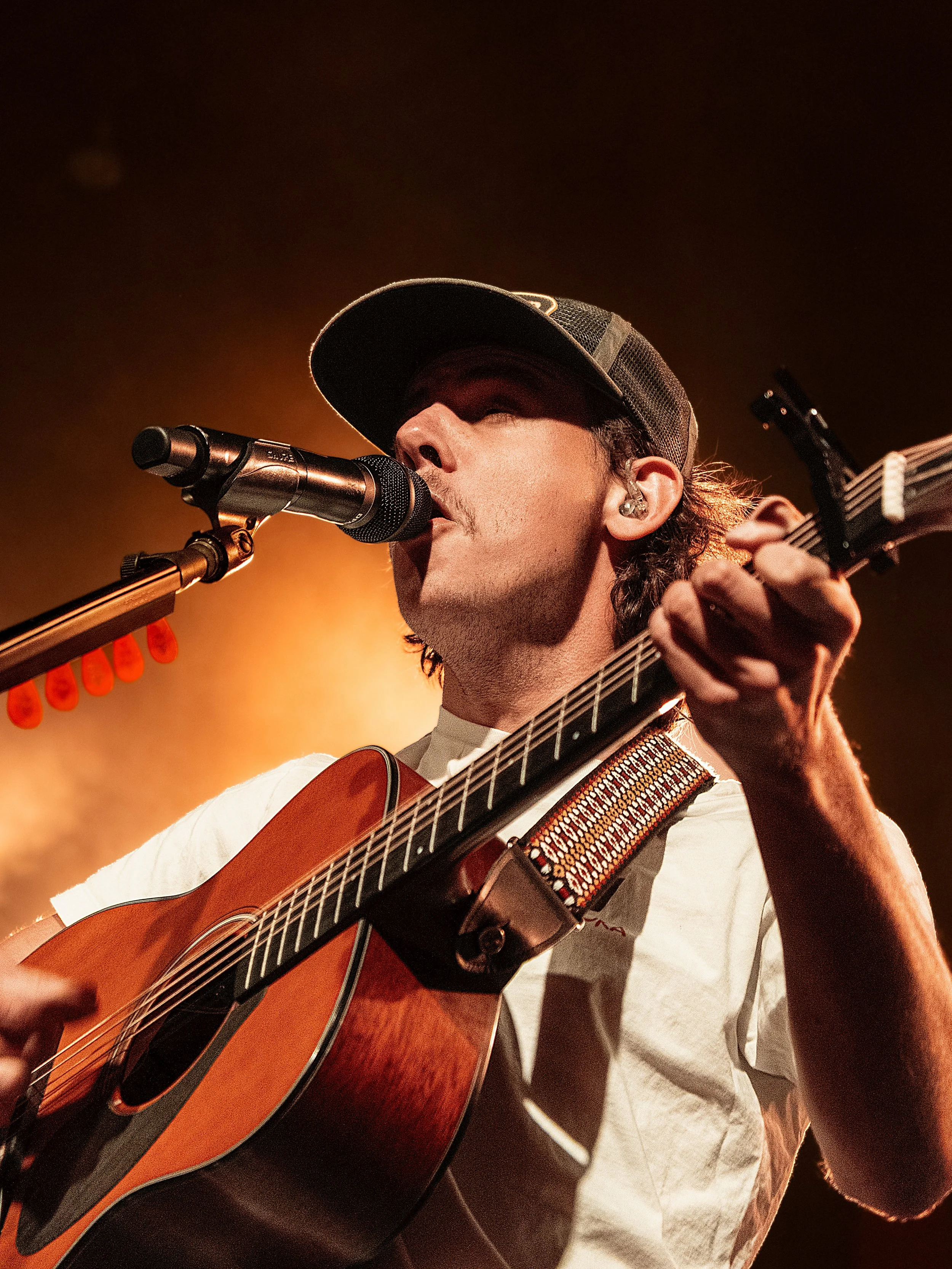 No detour needed. Buffalo Traffic Jam live in Detroit. 🚦

Check out the full gallery on our website. Link in bio!

📸: @jps_photos 

#buffalotrafficjam #picturesofyoutour #folkmusic #detroit #concertphotography