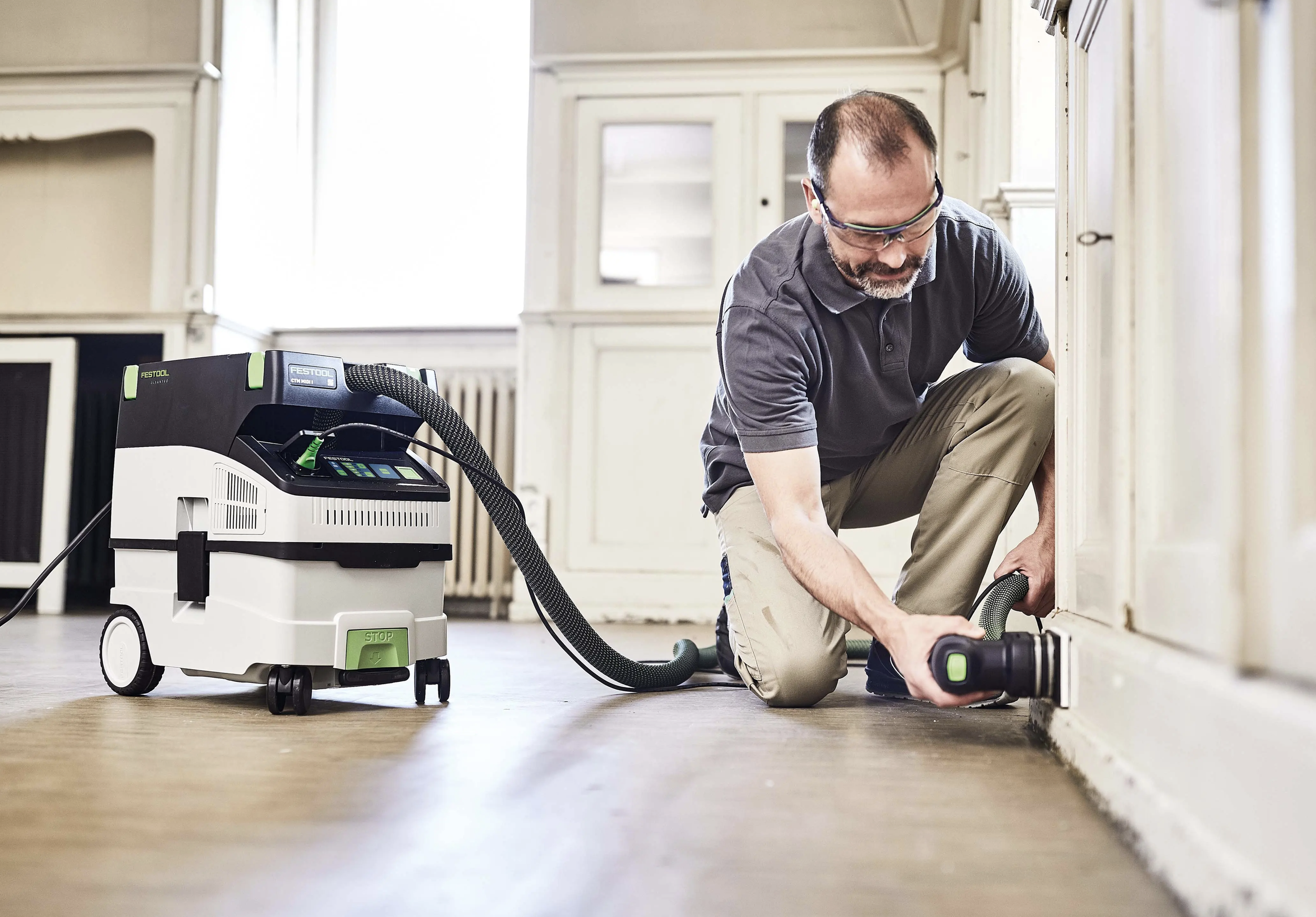 576740_CTM Midi-i M Class Dust Extractor_7.png