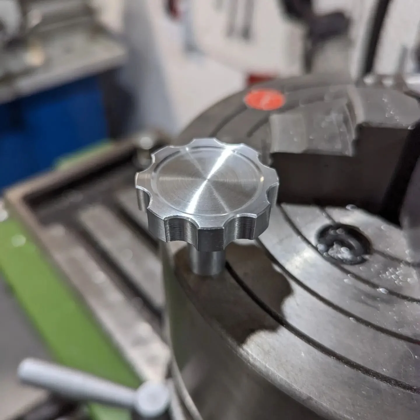 Sometimes custom parts require custom tools. Decided to make a retaining nut for the supercharger carb hat. Using the 3D printer I was able to make a socket to tighten without marking it. 

#blowthrough #supercharged #supercharger #millingmachine #la