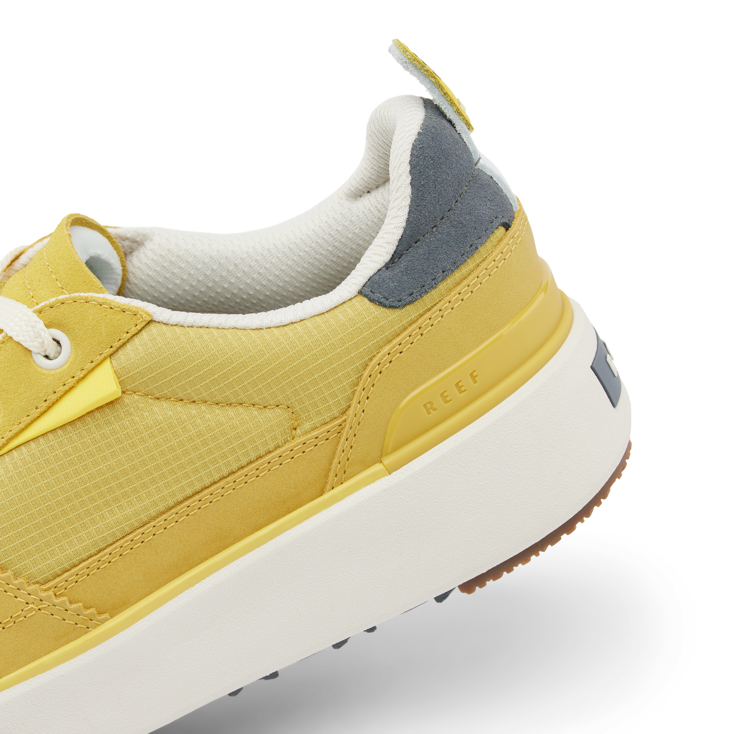 CJ6417_ONSHORE_PINES_GOLDEN_TEE_DTL2_shadow copy.png