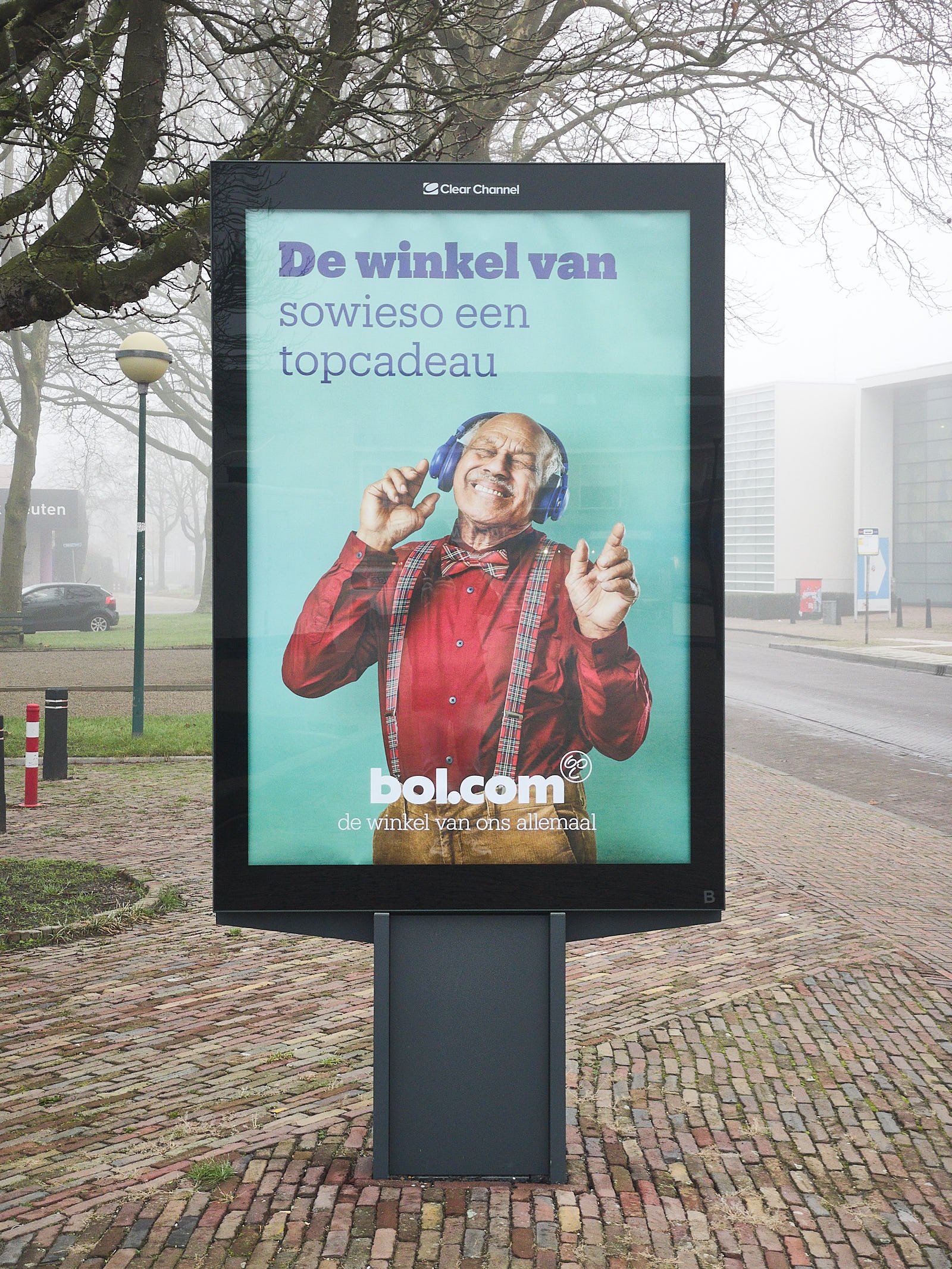 opa_koptelefoon.jpg