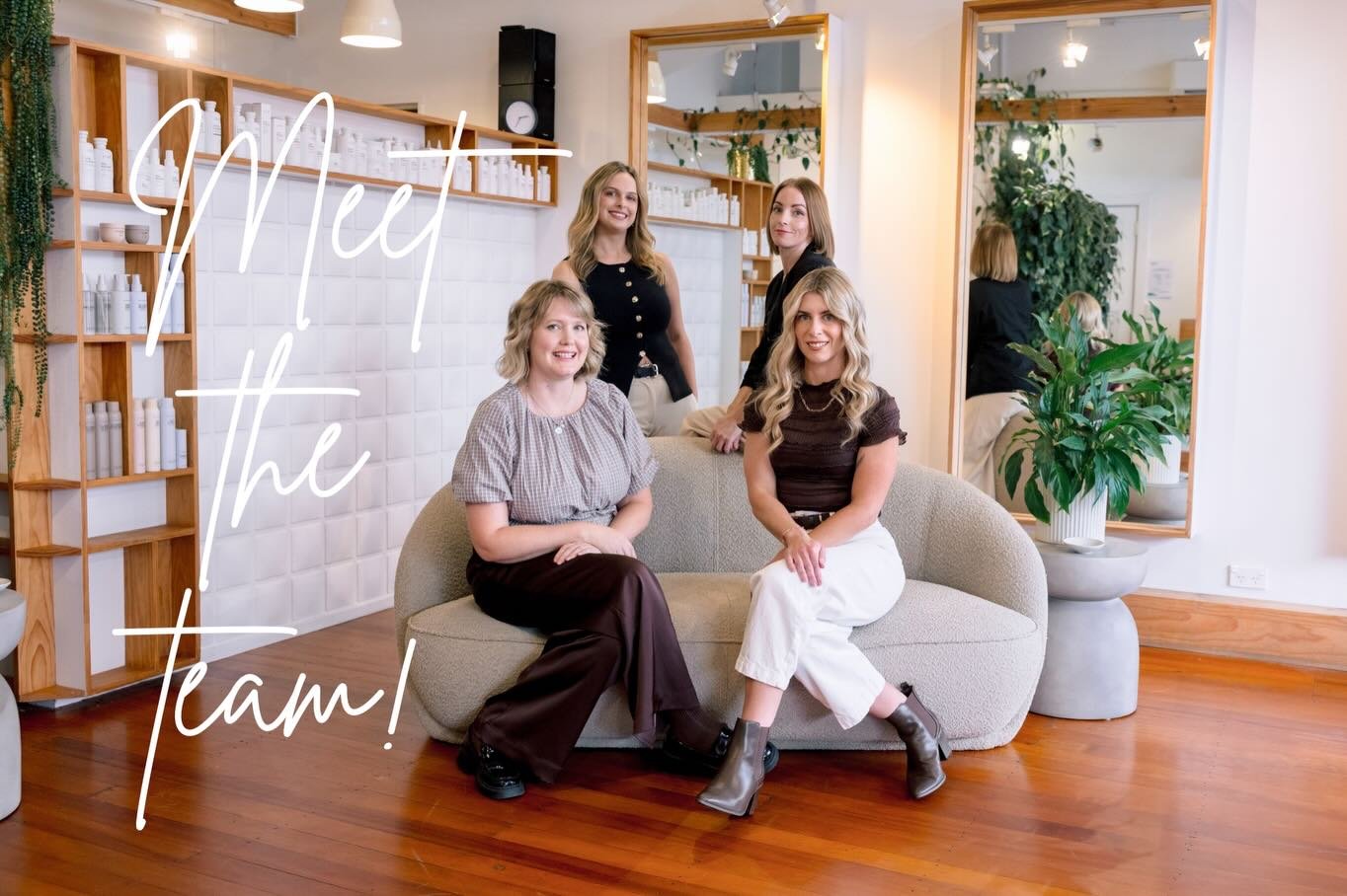 Swipe to meet the team!✨🧚