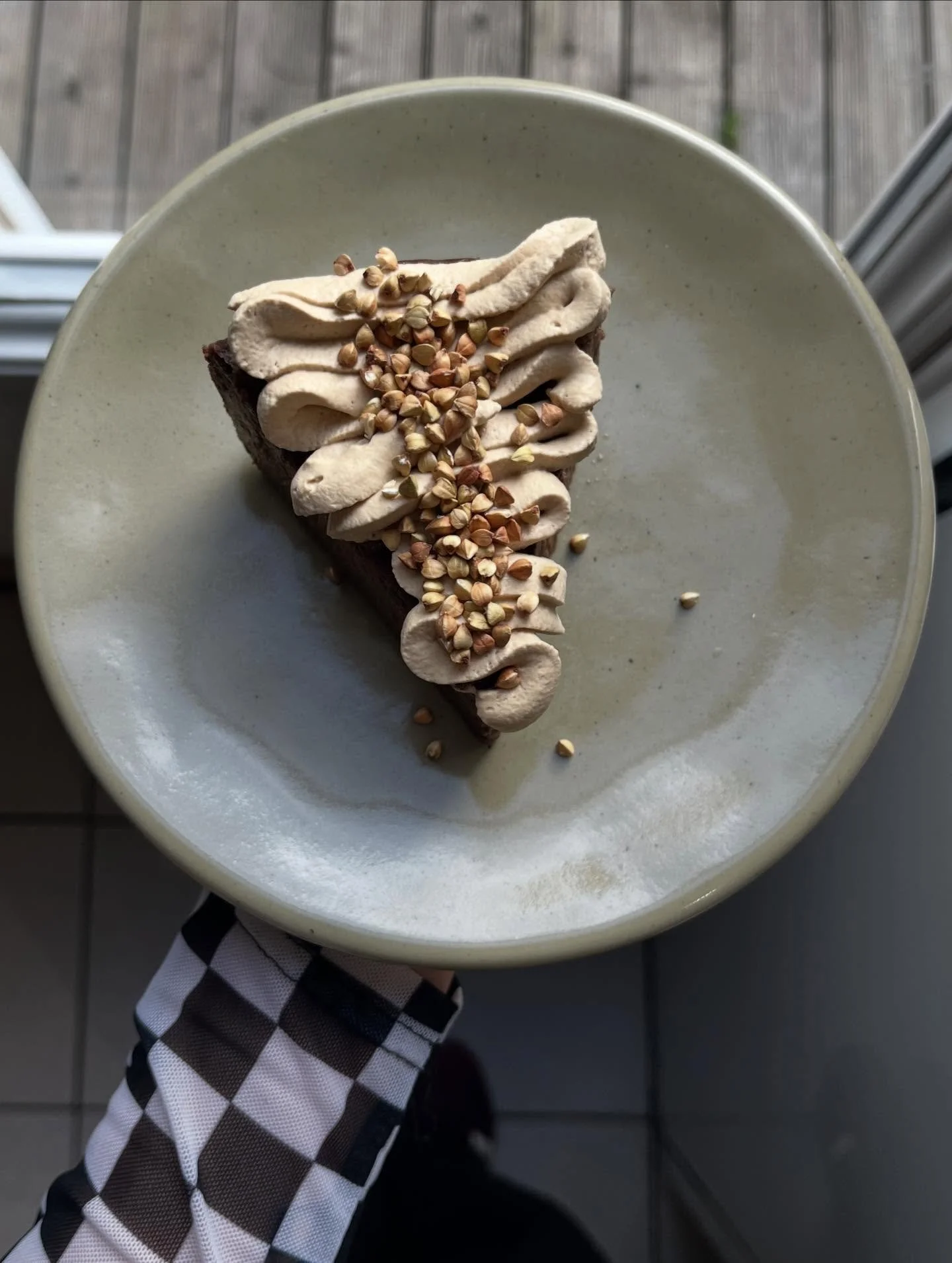 carte 21 - encore 2 semaines 🚨

c&oelig;ur de flan chocolat, mousse macchiato, kasha
grilled cheese
champi marin&eacute;s, sauce poivre, duxelles