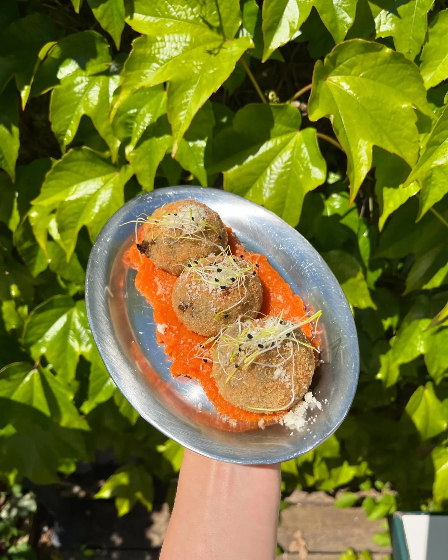 💗 cromesquis polenta, champi de Paris, coeur coulant scamorza, pur&eacute;e carottes 

c&rsquo;est fou, et &ccedil;a dispara&icirc;t &agrave; la fin du mois