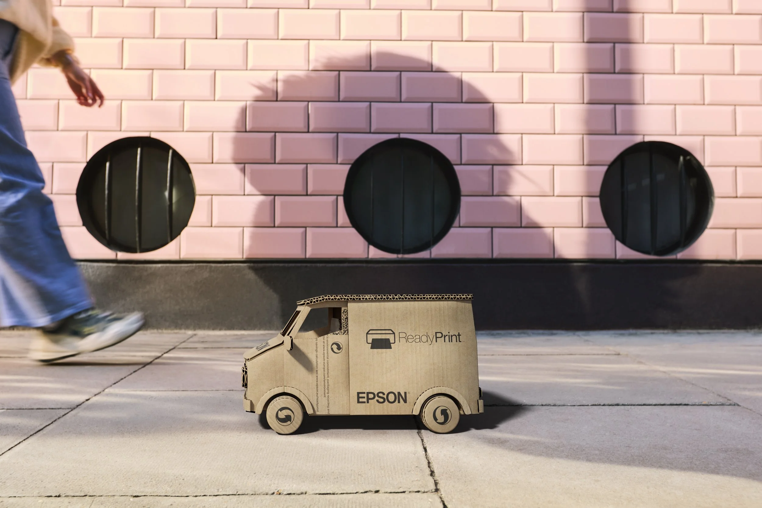 Jason Lewer commercial advertising still life and product photographer