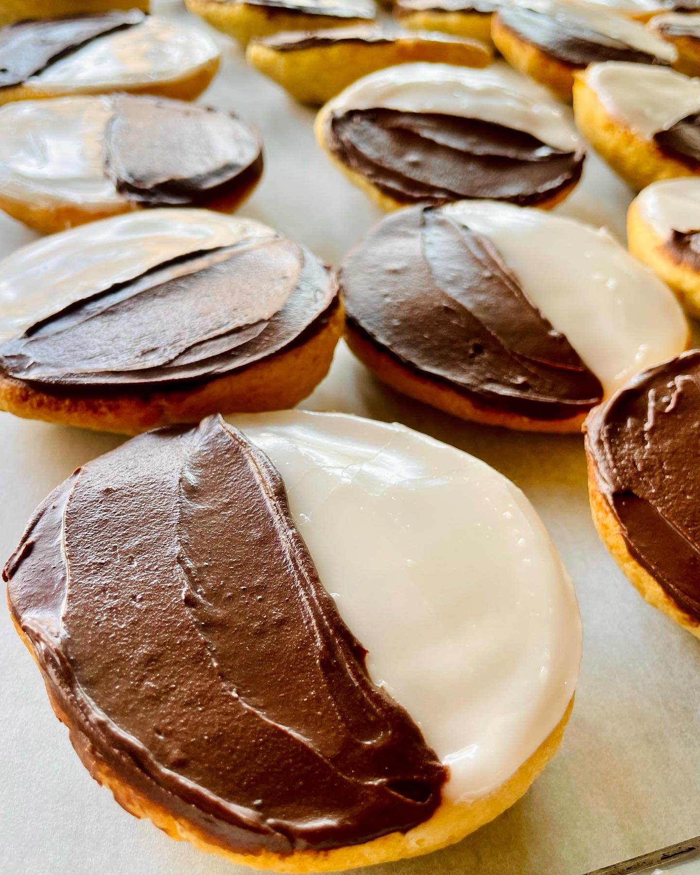 It&rsquo;s giving ✨eclipse✨

Black and White Cookies are in the Market today as a special solar eclipse snack! Stare at these and not the sun!🌞