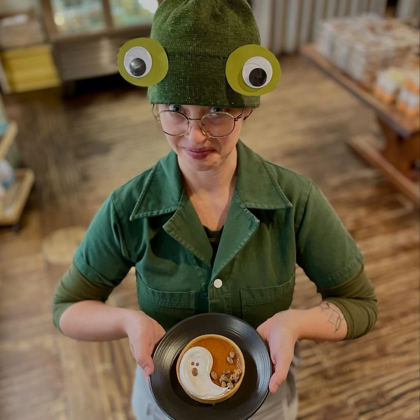 🎃 BOO! It&rsquo;s Halloween at Talula&rsquo;s! 👻
We&rsquo;ve got spooky snacks and ghoulishly good treats &mdash; Pumpkin Ghost Tarts, Vampire Slayer Cheese, and Mimolette with tiny jack-o&rsquo;-lantern grins! 🧀✨

Skip the kitchen fright tonight 