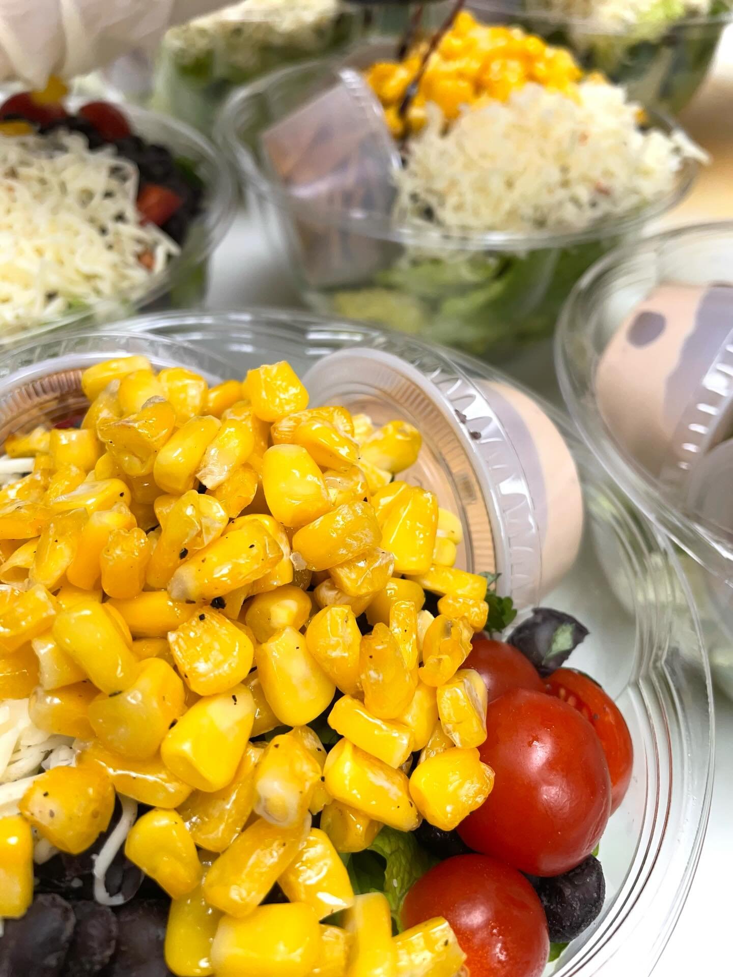 New year, fresh flavors ✨🥗

Whether your resolution is more veggies, less dairy or just more delicious food, we&rsquo;ve got you covered.

Swipe through for our Vegetarian Southwest Salad&mdash;crisp romaine, bold flavors, and plant-forward goodness