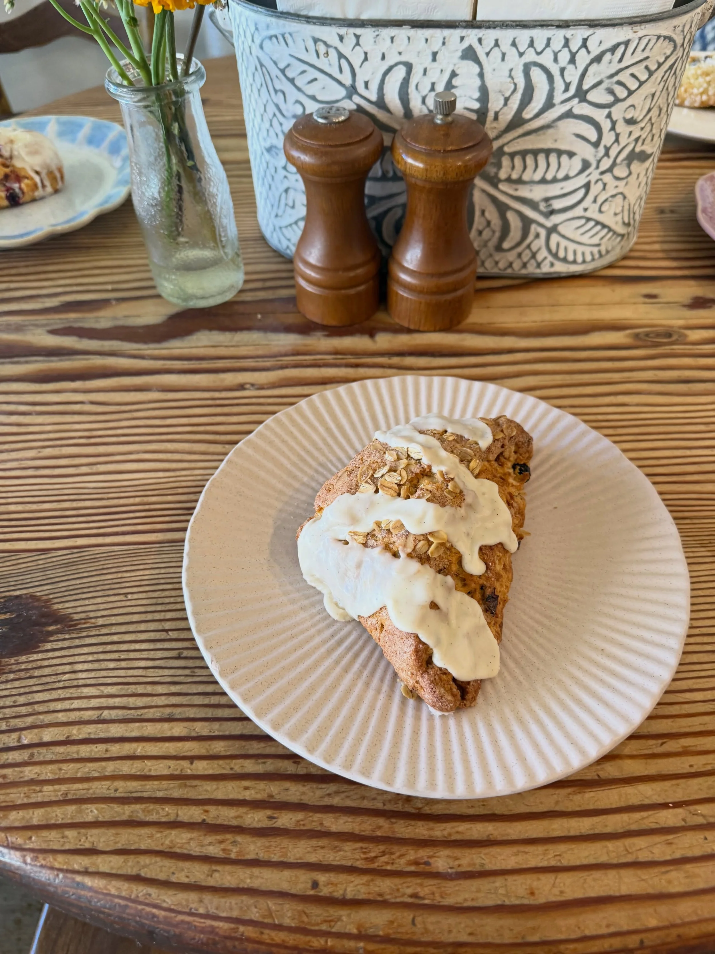 FALL SCONE LINEUP 🍁

Oatmeal Raisin ✨

FALL SCONE LINEUP 🍁

Pumpkin! 🎃

FALL SCONE LINEUP 🍁

Cranberry Orange! 🍊

FALL SCONE LINEUP 🍁

Blueberry 🫐

FALL SCONE LINEUP 🍁

GLUTEN FREE apple Cobbler 🍎