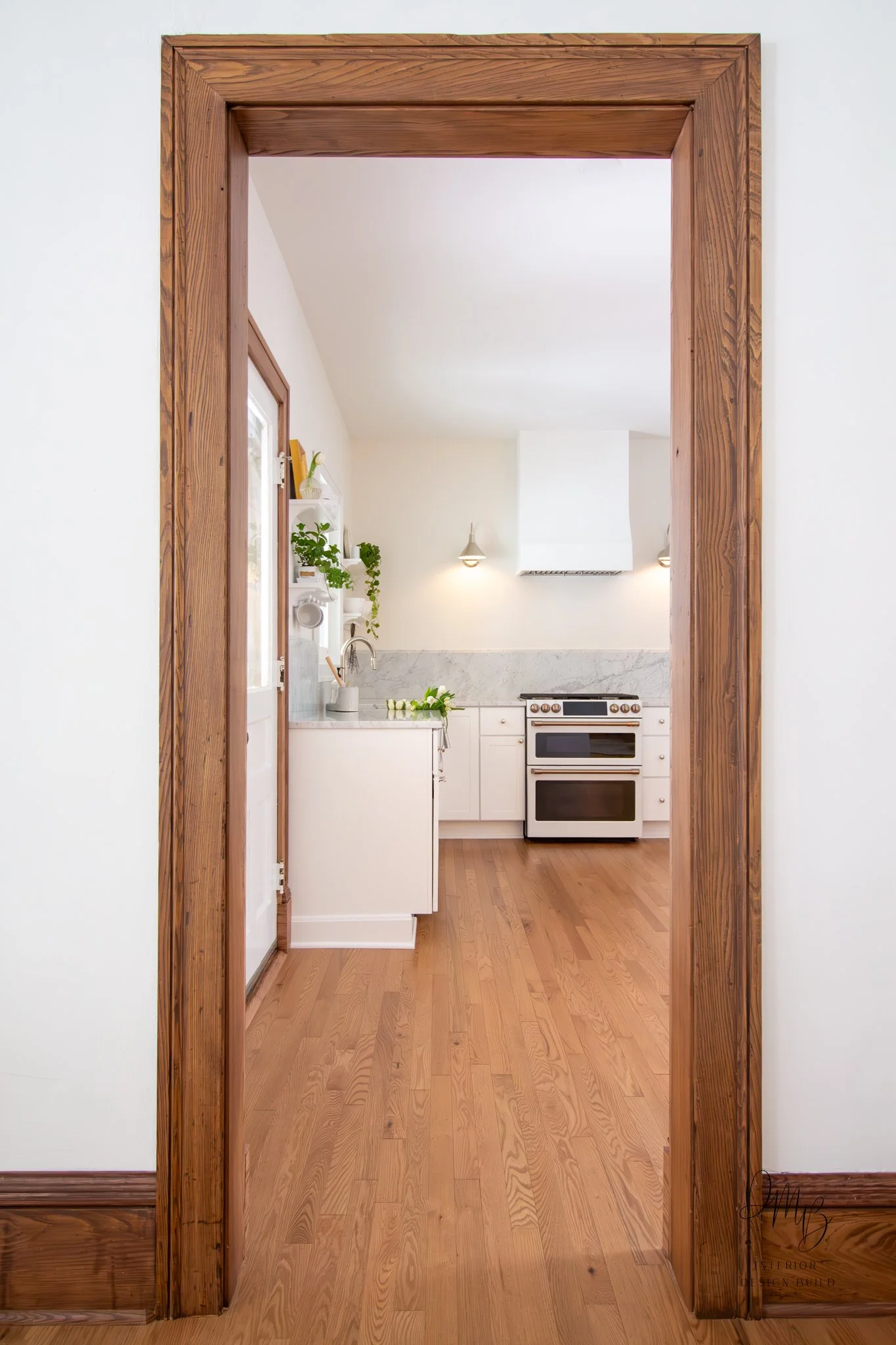 Village Victorian-03.jpg