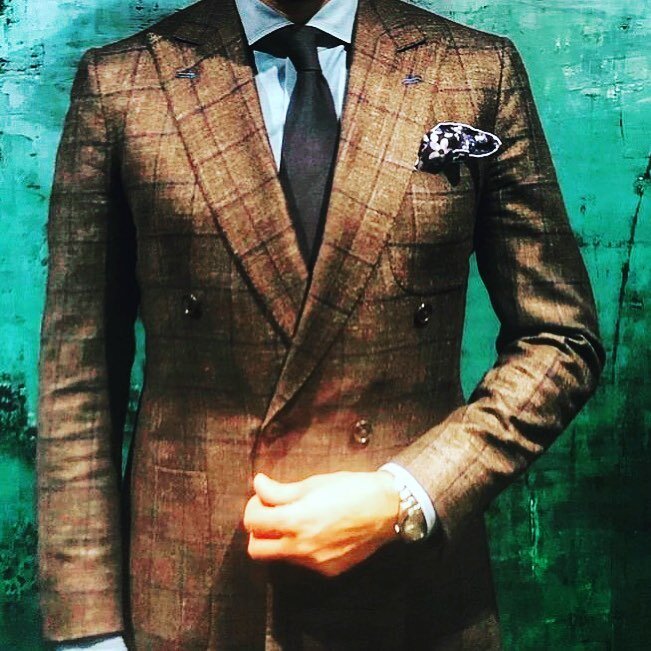 Double breasted Monday. #db #doublebreasted #tailoring #mensfashion #brown #bespoke