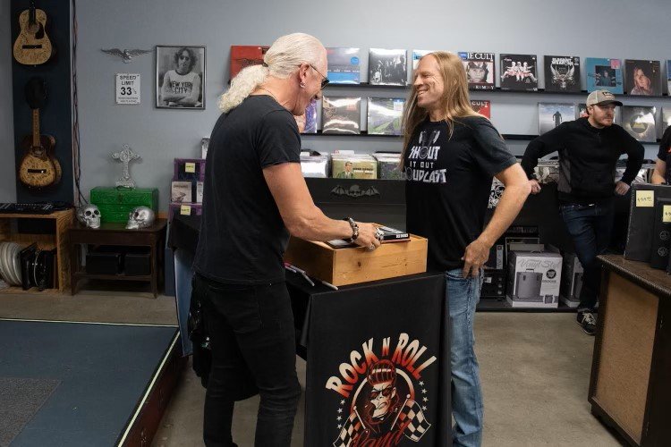 Kevin Jepson And Dee Snider 1.jpg