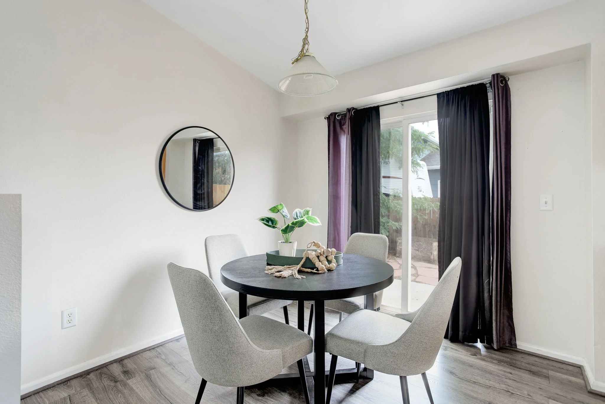 1912 Almond Ave_DiningC.jpg