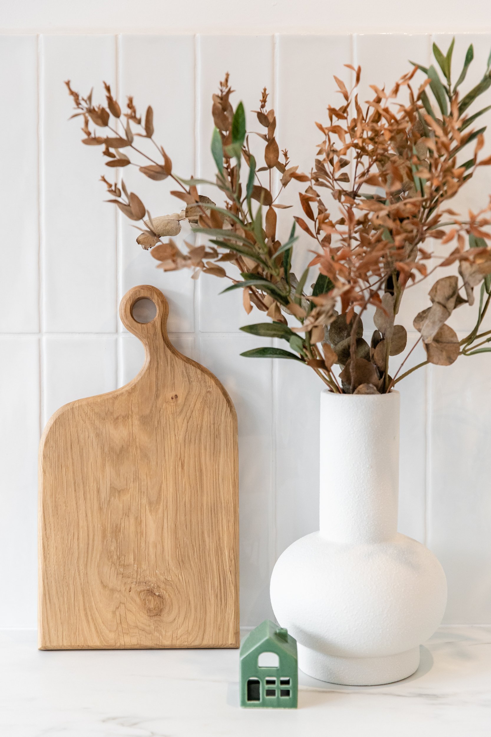 Curved oak serving board