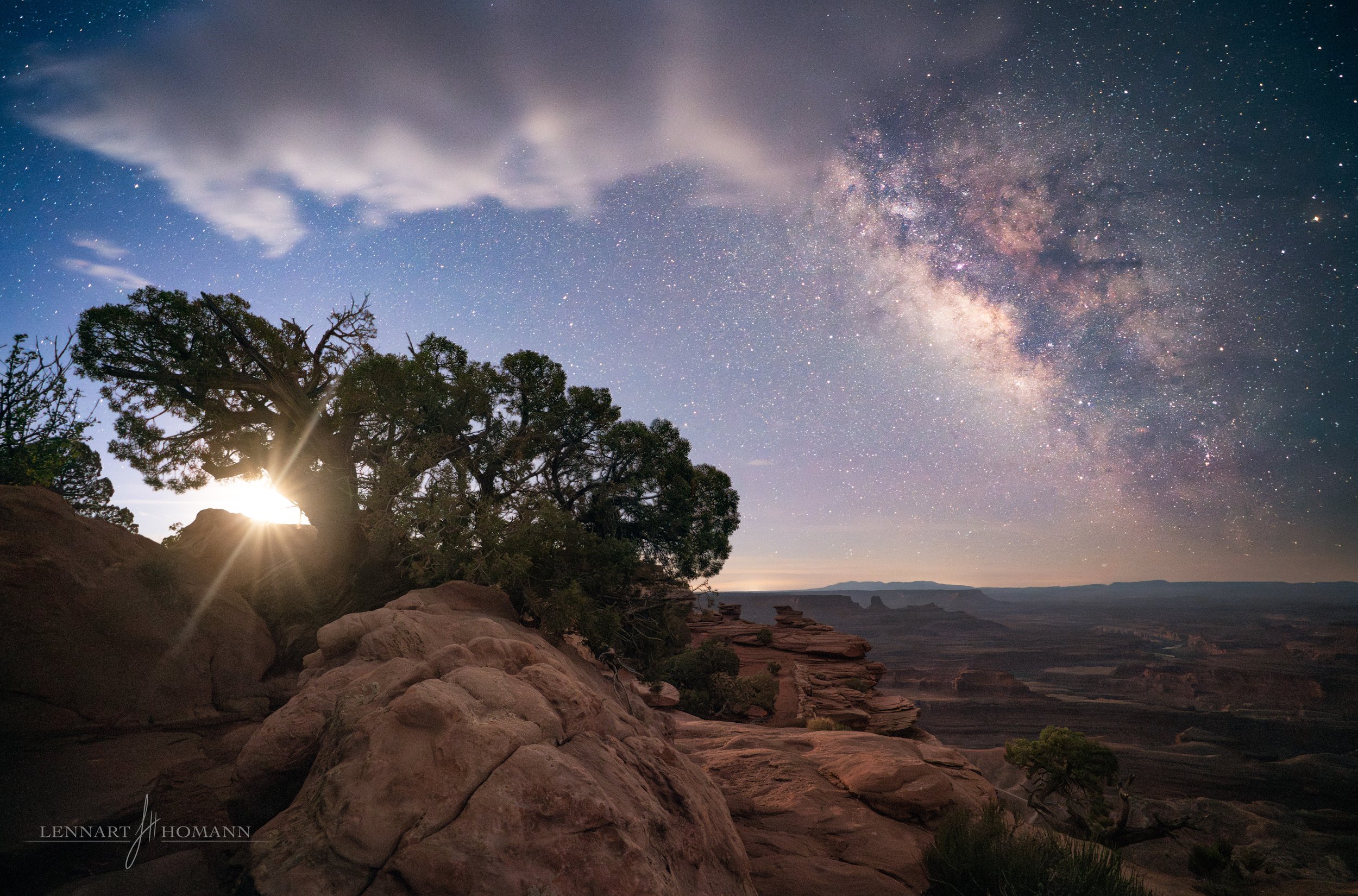 Moon Rise Milky Way LOGO.jpg