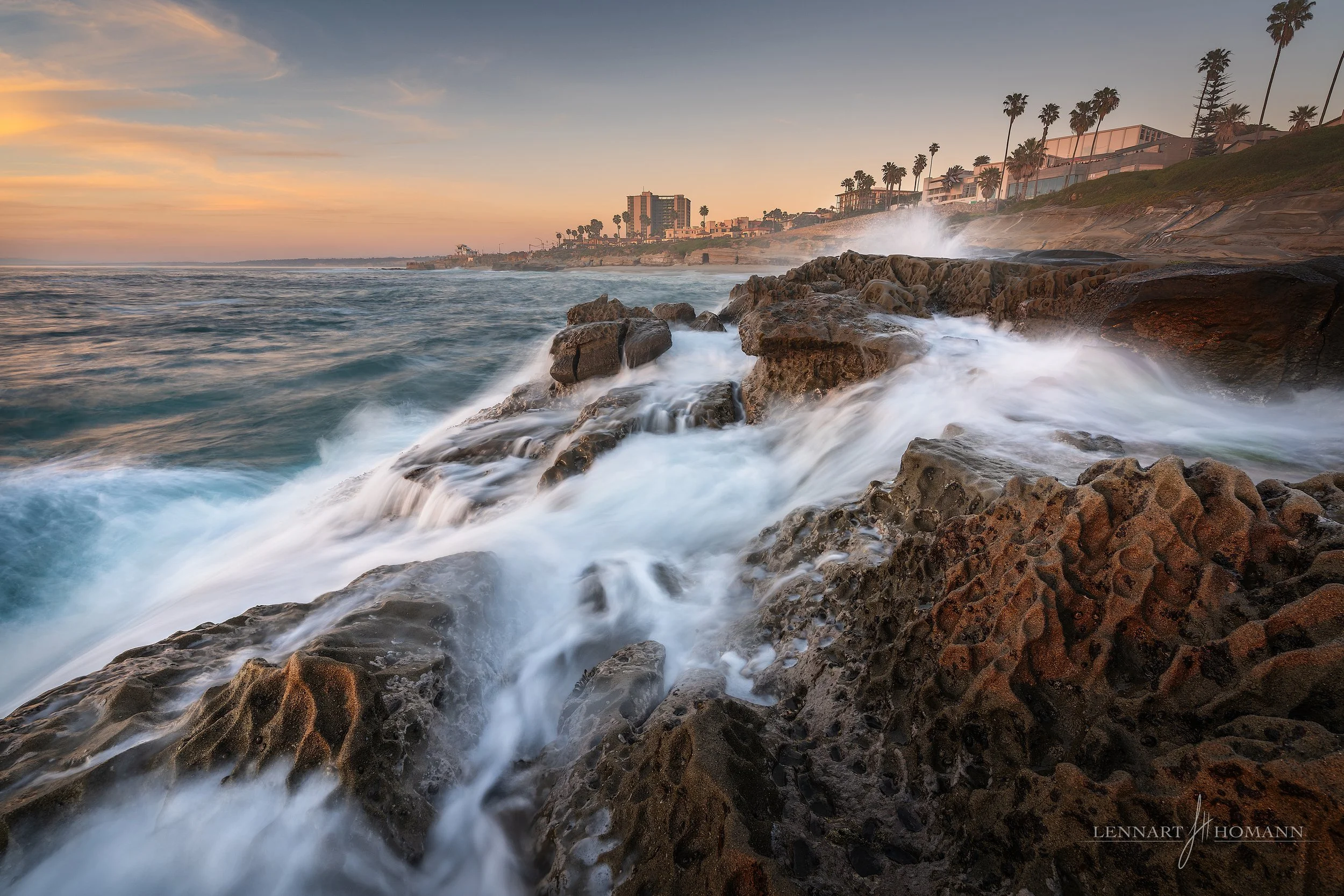 La Jolla Moments LOGO.jpg