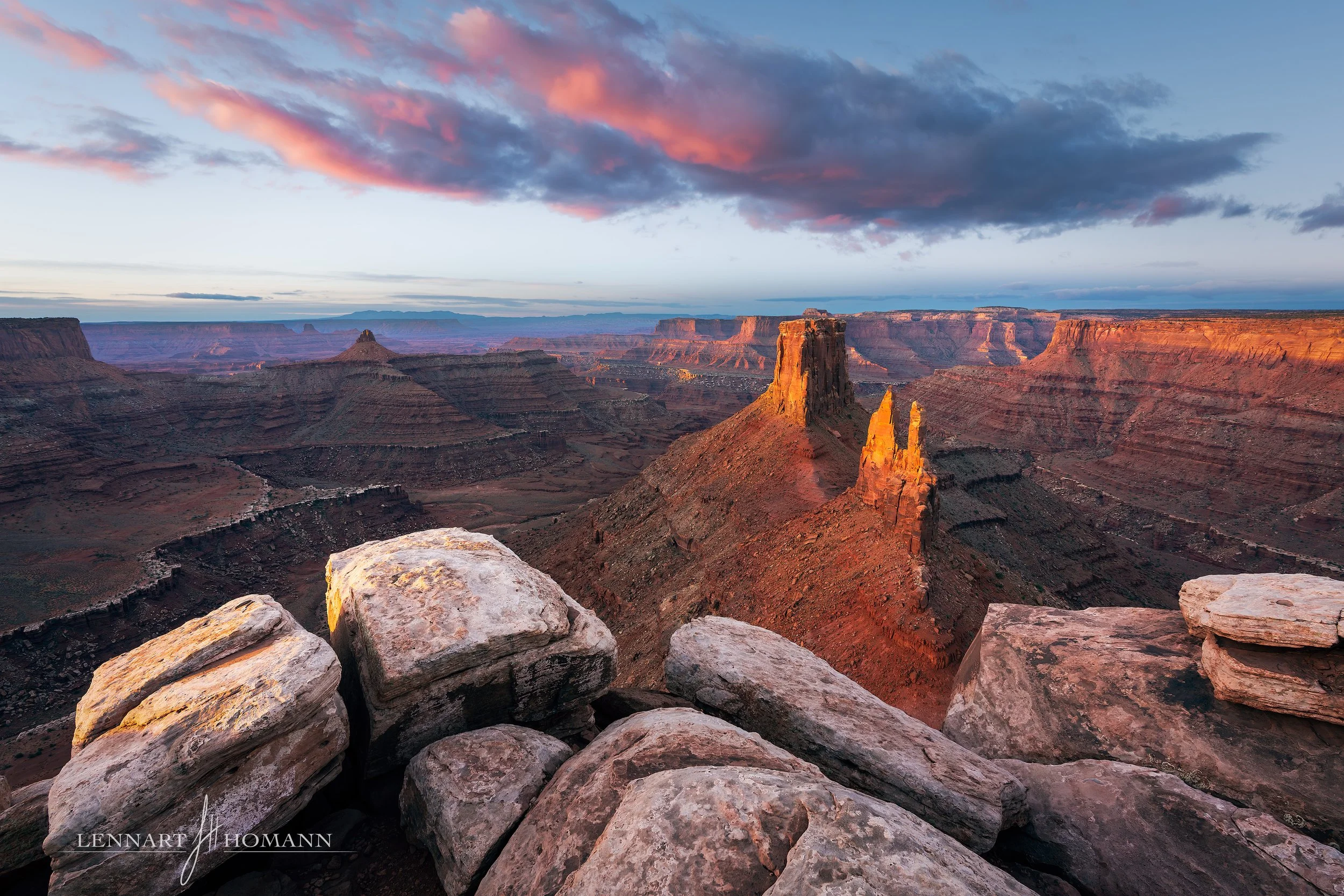 Sunrise on Canyonlands LOGO.jpg