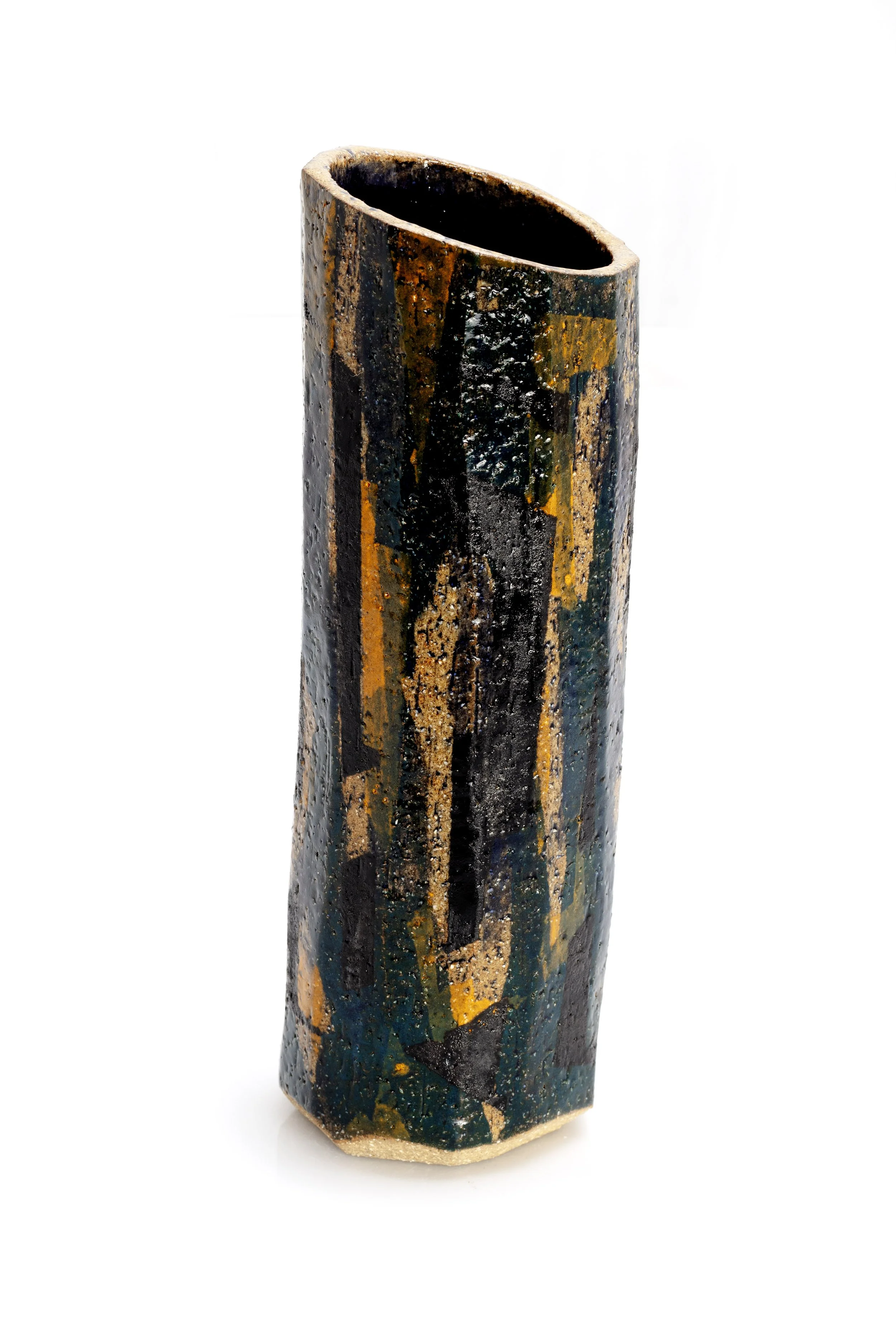 Bevan de Wet, 2025_Narrow vase 4_29,5x9,5x9,5cm_2.jpg