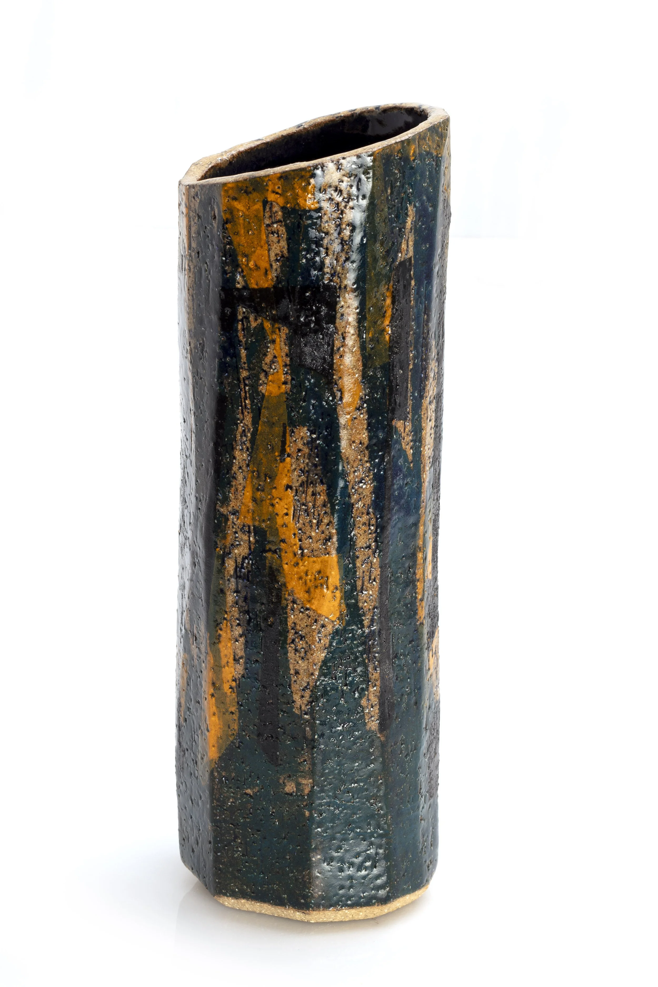 Bevan de Wet, 2025_Narrow vase 4_29,5x9,5x9,5cm_3.jpg