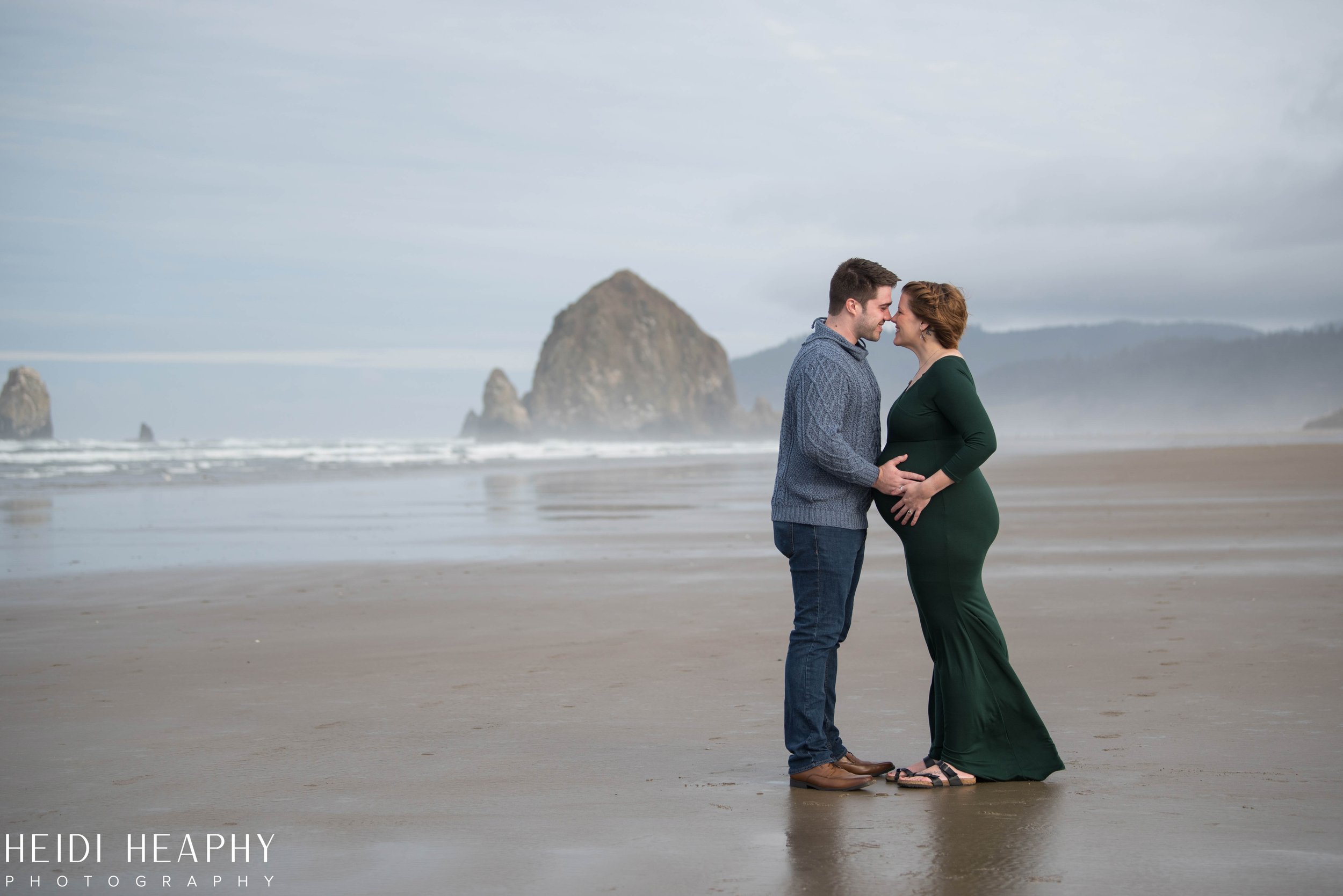 Cannon Beach Photographer, Oregon Coast Photographer, Cannon Beach, Maternity Photography-1.jpg