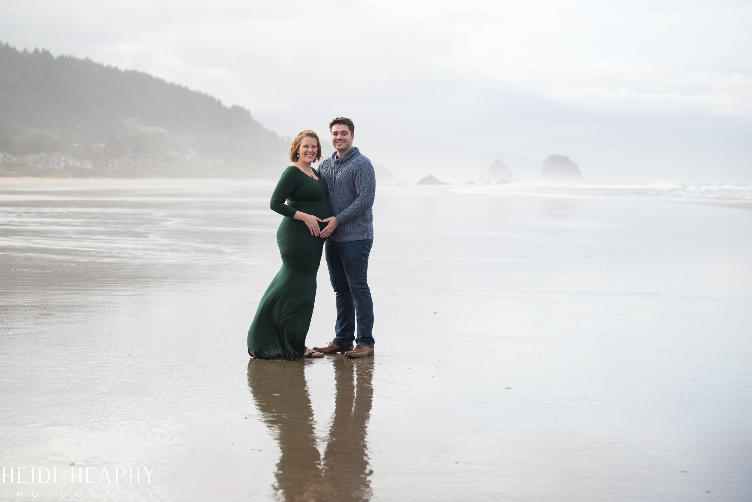 Cannon Beach Photographer, Oregon Coast Photographer, Cannon Beach, Maternity Photography-7.jpg