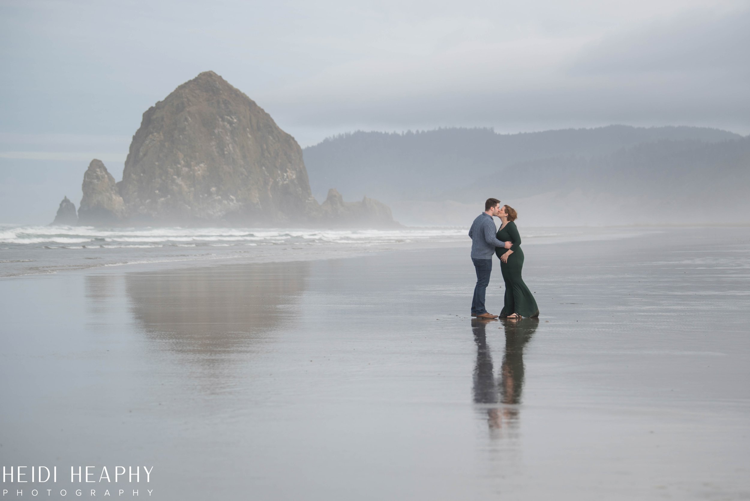 Cannon Beach Photographer, Oregon Coast Photographer, Cannon Beach, Maternity Photography-11.jpg