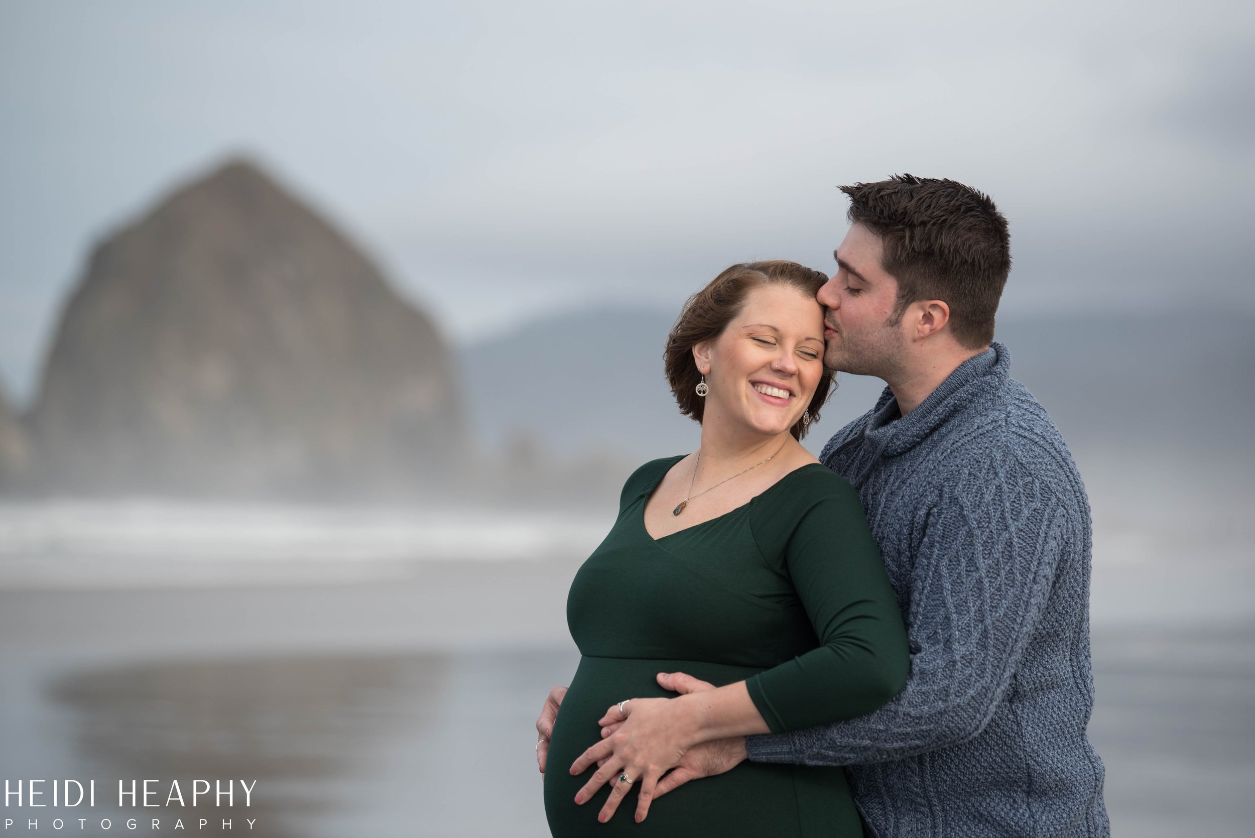 Cannon Beach Photographer, Oregon Coast Photographer, Cannon Beach, Maternity Photography-15.jpg