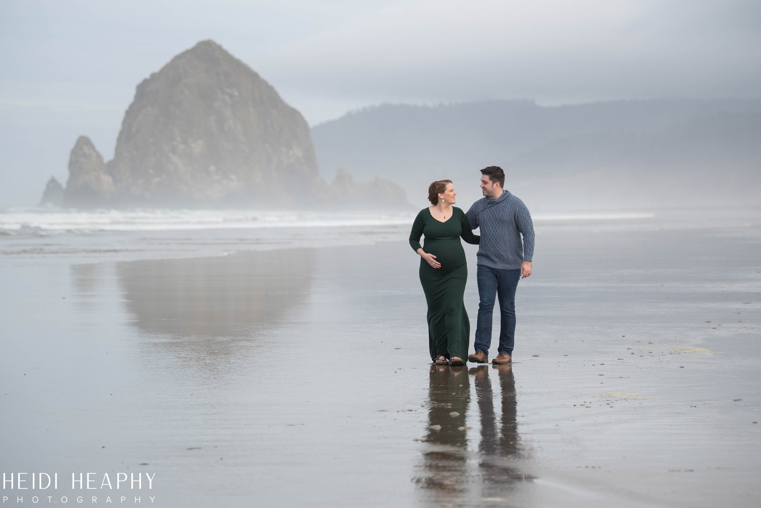 Cannon Beach Photographer, Oregon Coast Photographer, Cannon Beach, Maternity Photography-22.jpg