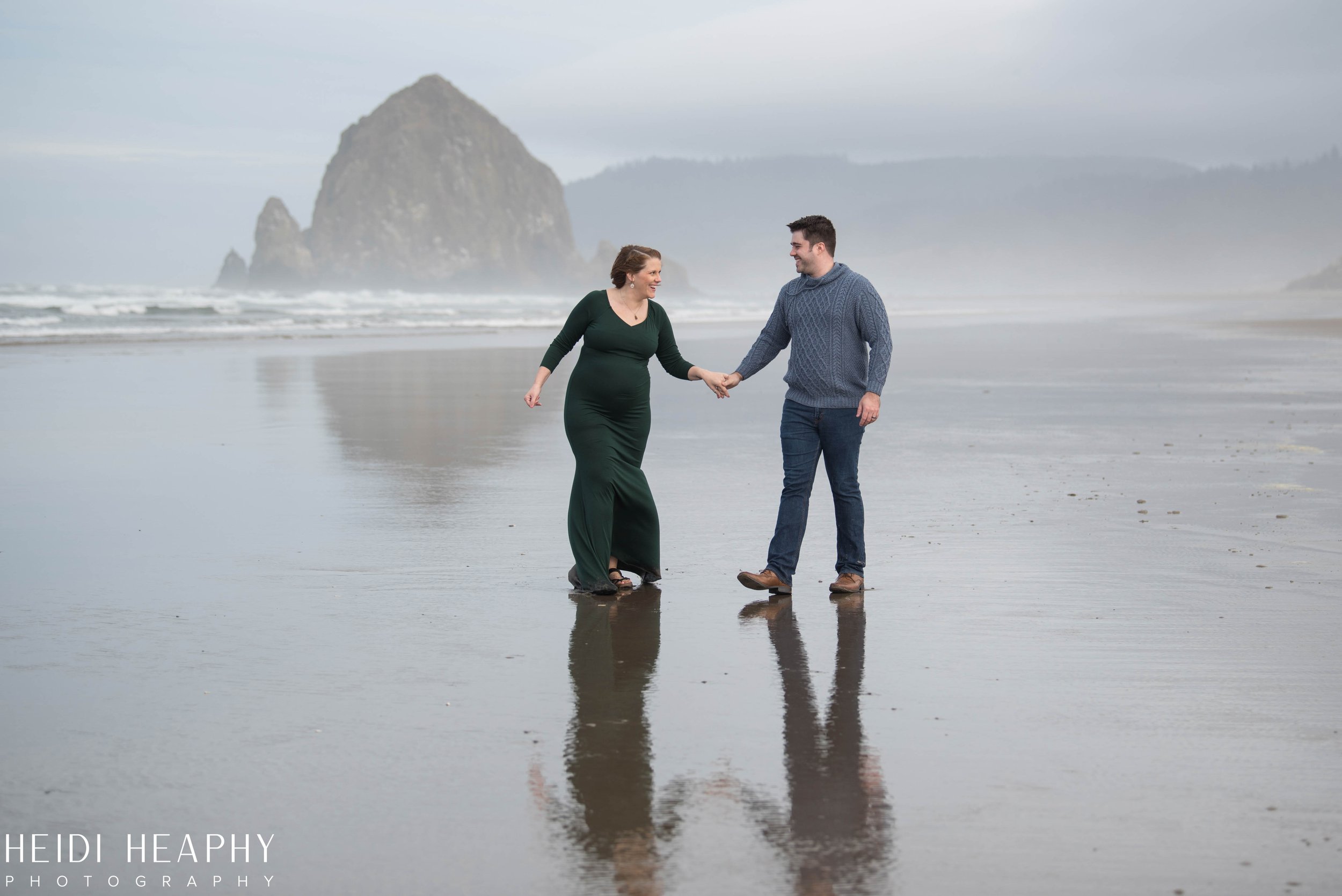 Cannon Beach Photographer, Oregon Coast Photographer, Cannon Beach, Maternity Photography-25.jpg