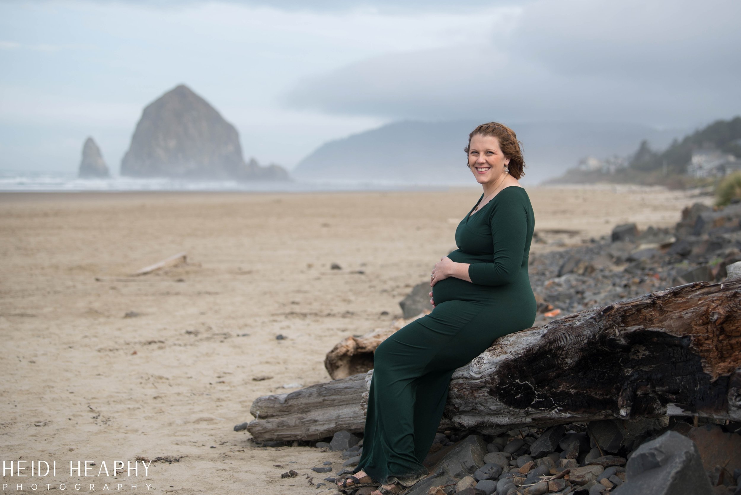 Cannon Beach Photographer, Oregon Coast Photographer, Cannon Beach, Maternity Photography-29.jpg