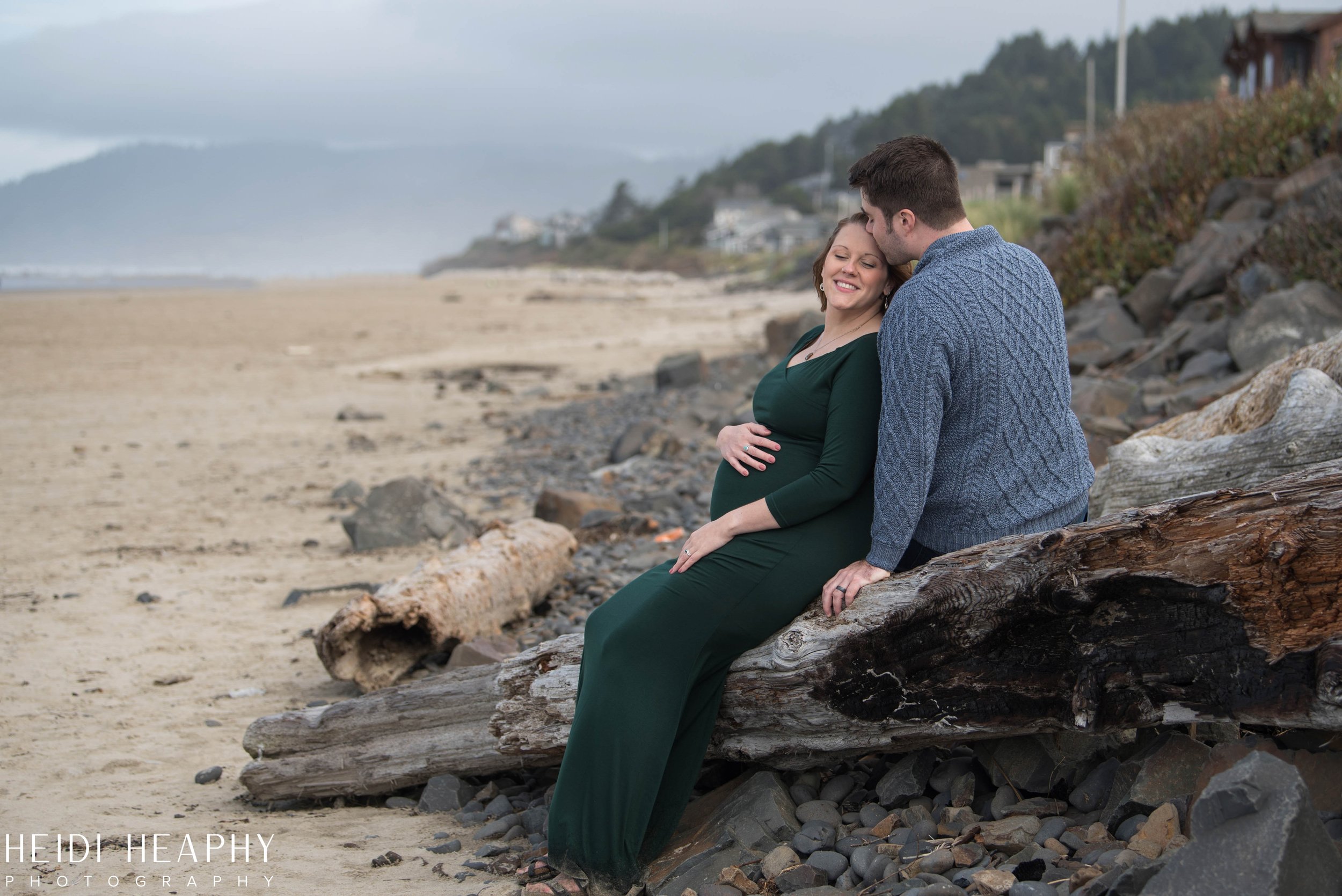 Cannon Beach Photographer, Oregon Coast Photographer, Cannon Beach, Maternity Photography-31.jpg