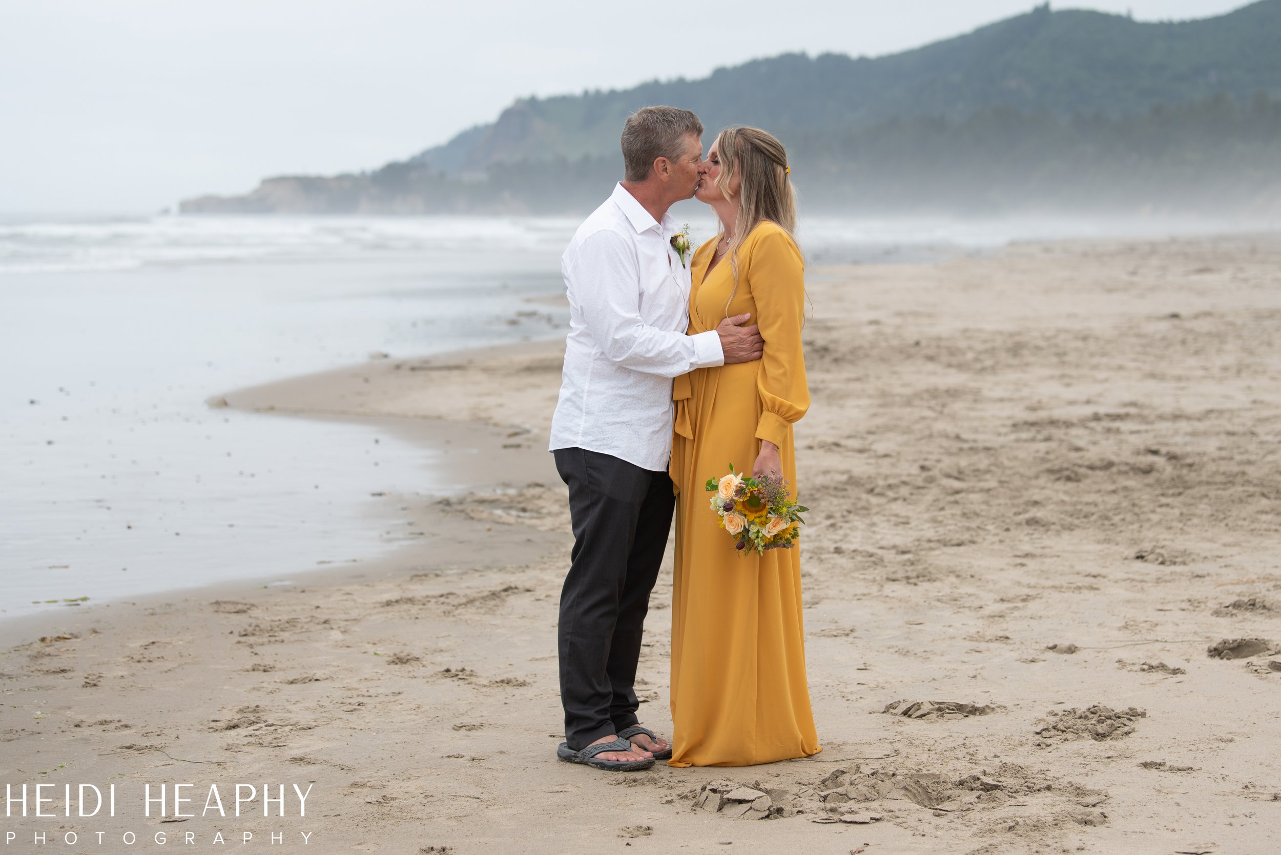 Oregon Coast Wedding Photographer, Oregon Coast Wedding, Oregon Coast Elopement, Oregon Coast-17.jpg