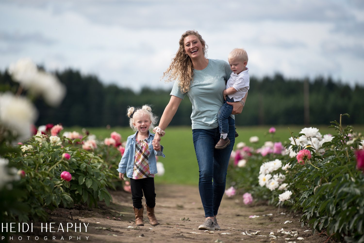 Peonies at Glencoe Farms, Peony Photos, Peony Farm, Portland Photographer, Hillsboro Photographer-31.jpg