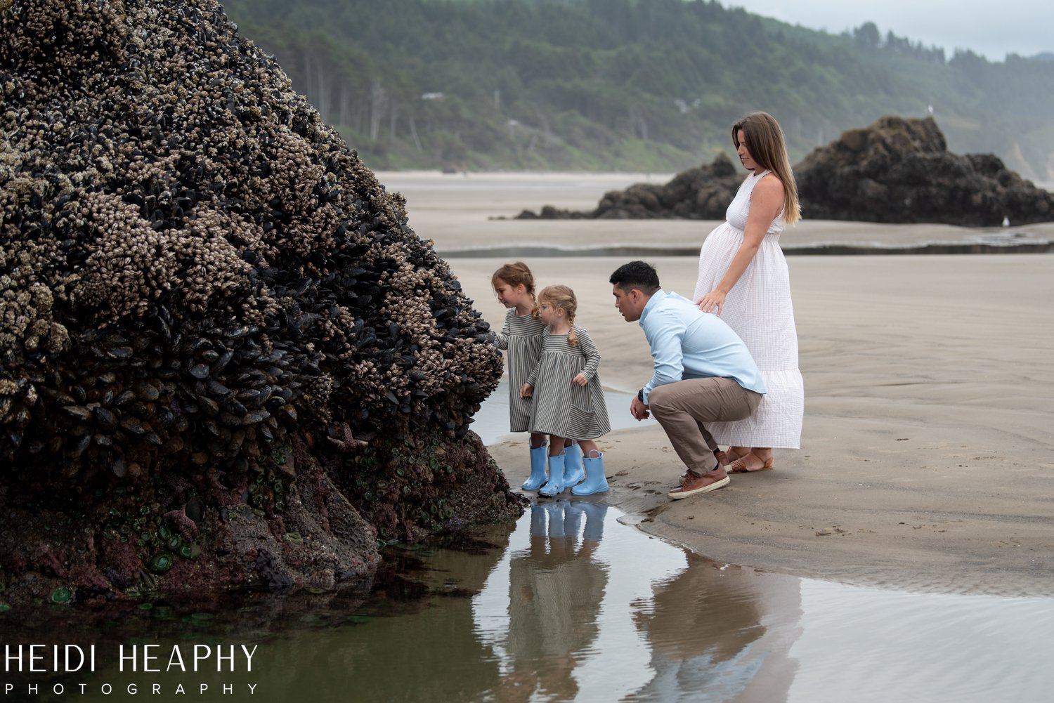 Oregon Coast Photographer, Oregon Coast, Cannon Beach Photographer, Oregon Coast Family, Low Tide Oregon Coast, Arcadia Beach_29.jpg