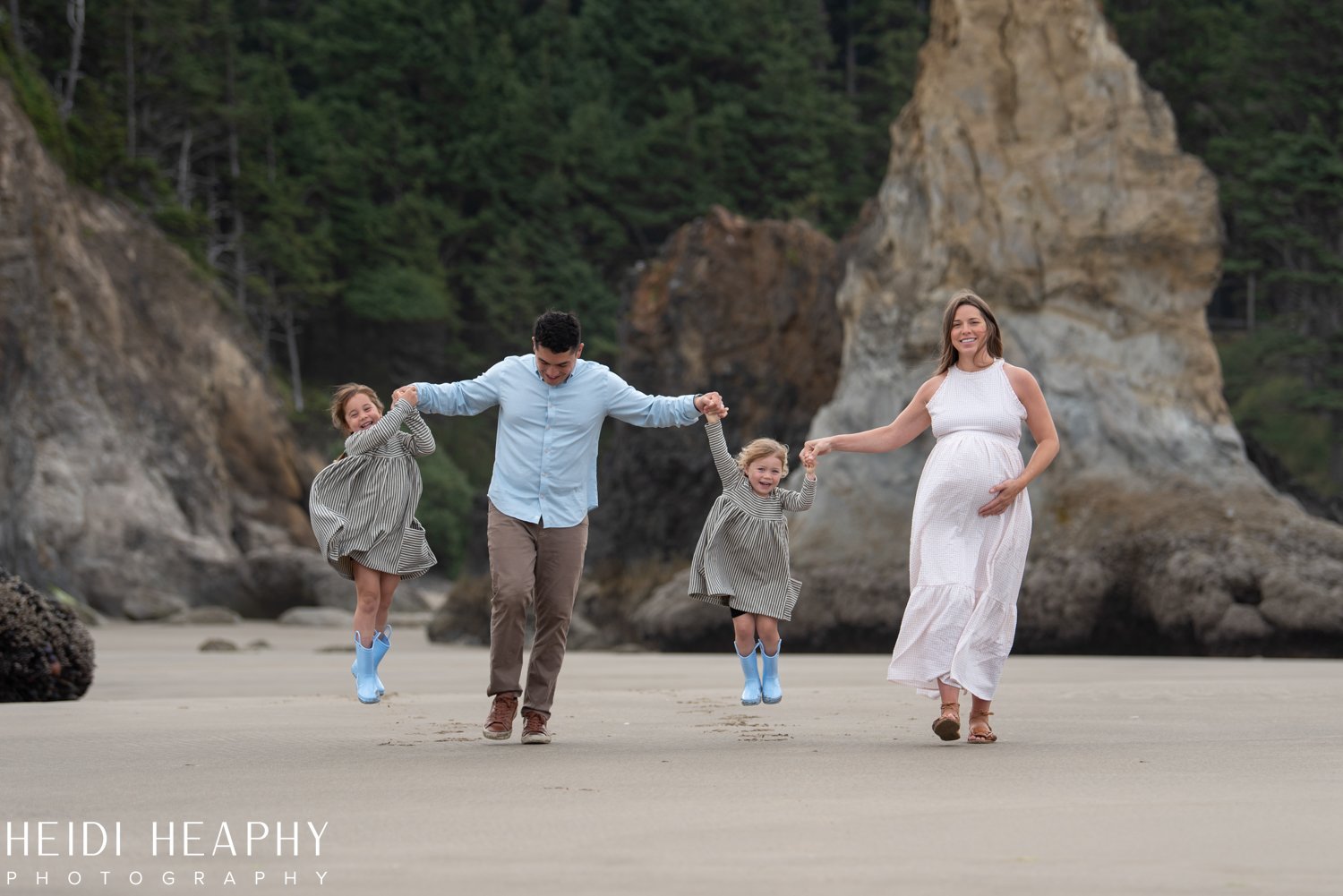 Oregon Coast Photographer, Oregon Coast, Cannon Beach Photographer, Oregon Coast Family, Low Tide Oregon Coast, Arcadia Beach_32.jpg