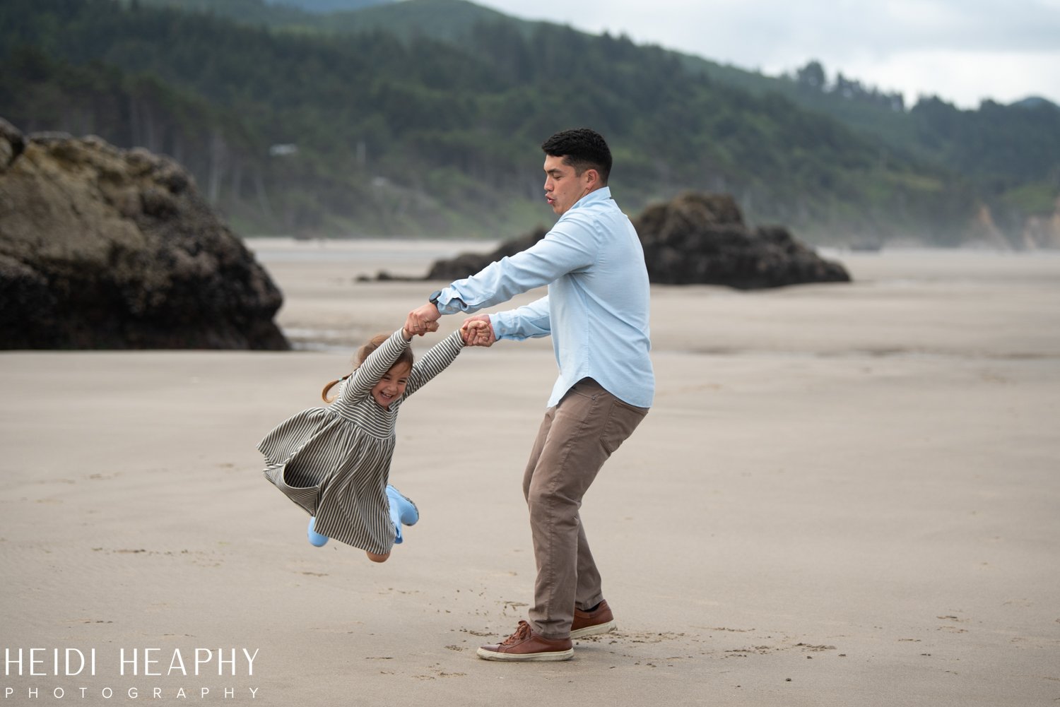 Oregon Coast Photographer, Oregon Coast, Cannon Beach Photographer, Oregon Coast Family, Low Tide Oregon Coast, Arcadia Beach_39.jpg