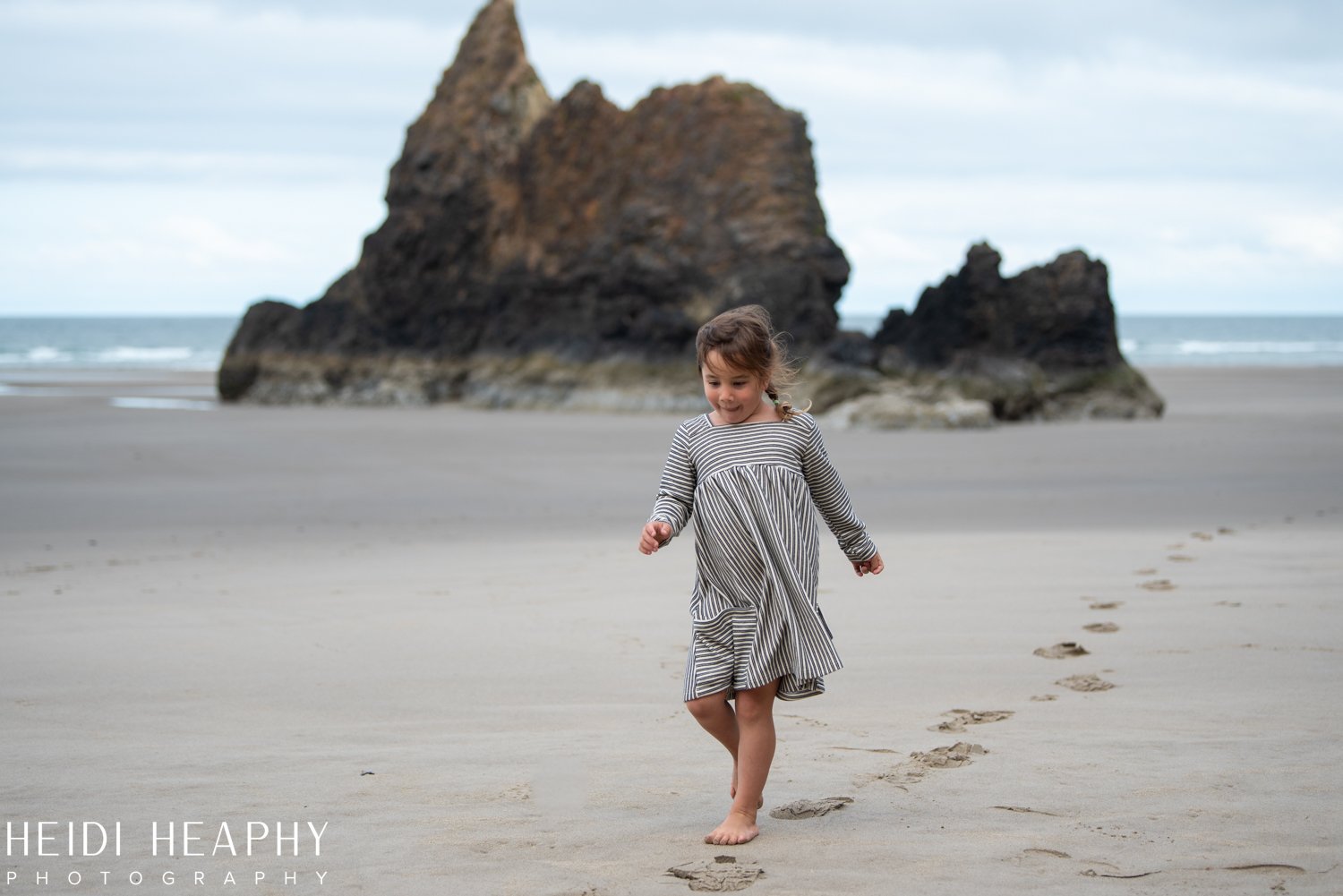 Oregon Coast Photographer, Oregon Coast, Cannon Beach Photographer, Oregon Coast Family, Low Tide Oregon Coast, Arcadia Beach_59.jpg