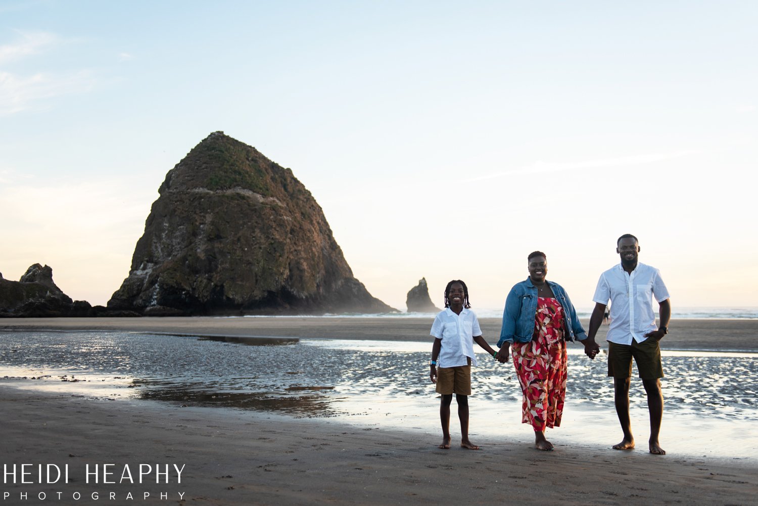 Oregon Coast photographer, Oregon Coast, Cannon Beach photographer, Cannon Beach, Haystack Rock_6.jpg