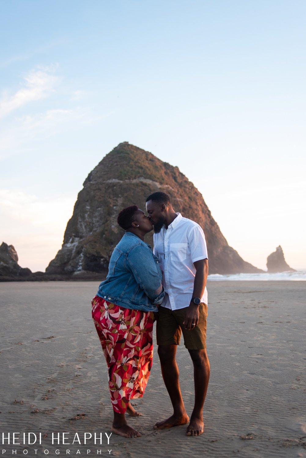 Oregon Coast photographer, Oregon Coast, Cannon Beach photographer, Cannon Beach, Haystack Rock_11.jpg