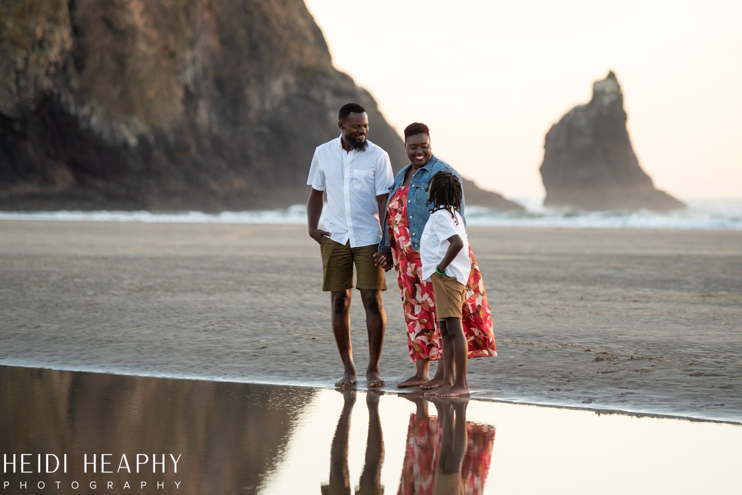 Oregon Coast photographer, Oregon Coast, Cannon Beach photographer, Cannon Beach, Haystack Rock_19.jpg