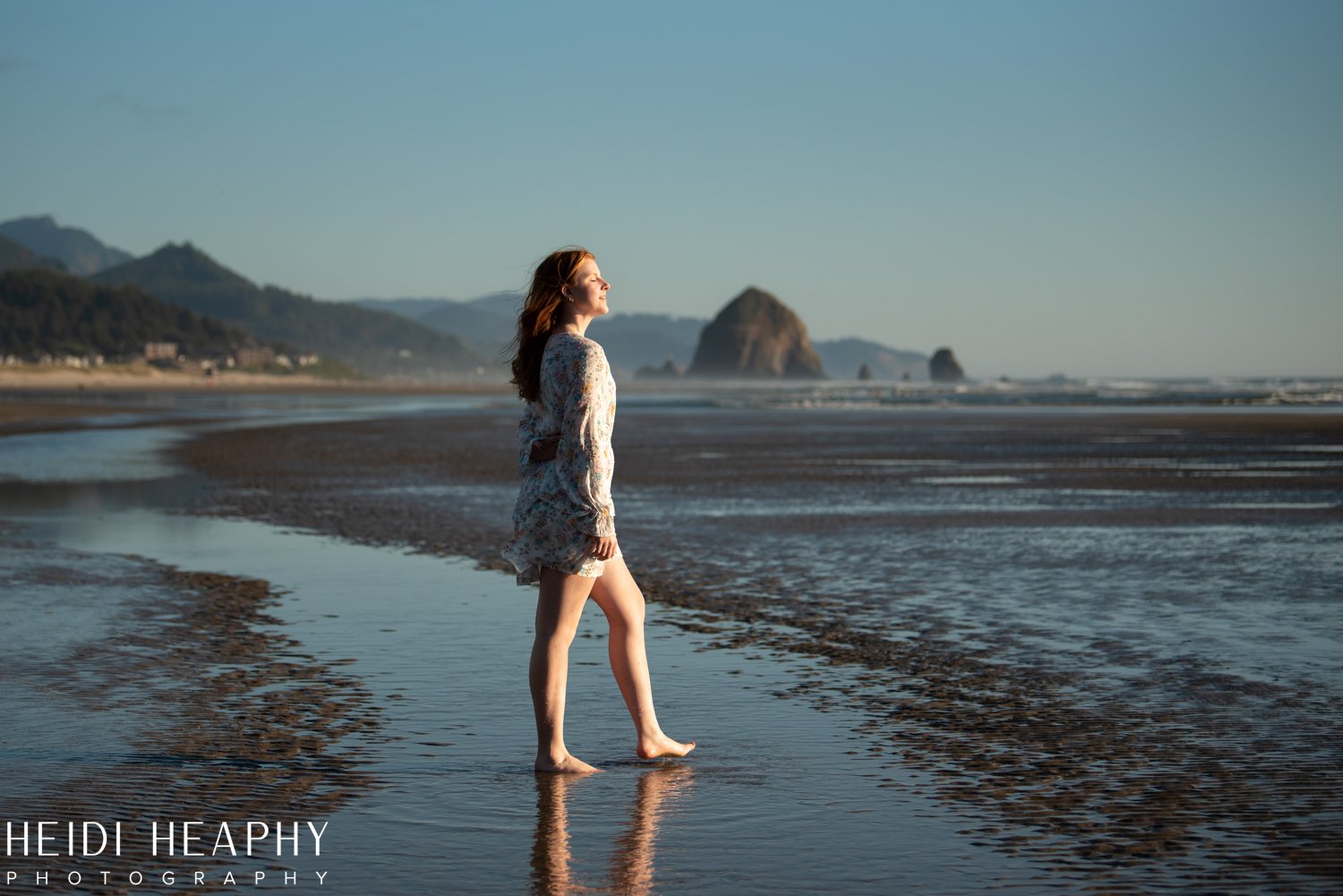 Oregon Coast Photographer, Cannon Beach, Cannon Beach Photographer, Oregon Coast senior photographer_17.jpg
