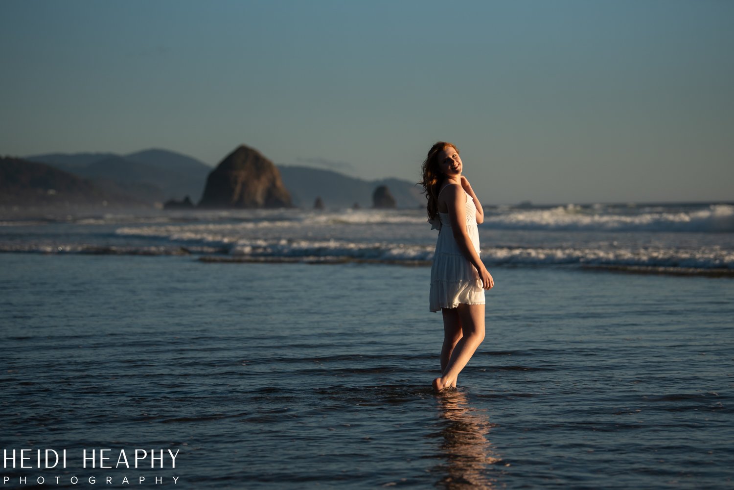 Oregon Coast Photographer, Cannon Beach, Cannon Beach Photographer, Oregon Coast senior photographer_28.jpg